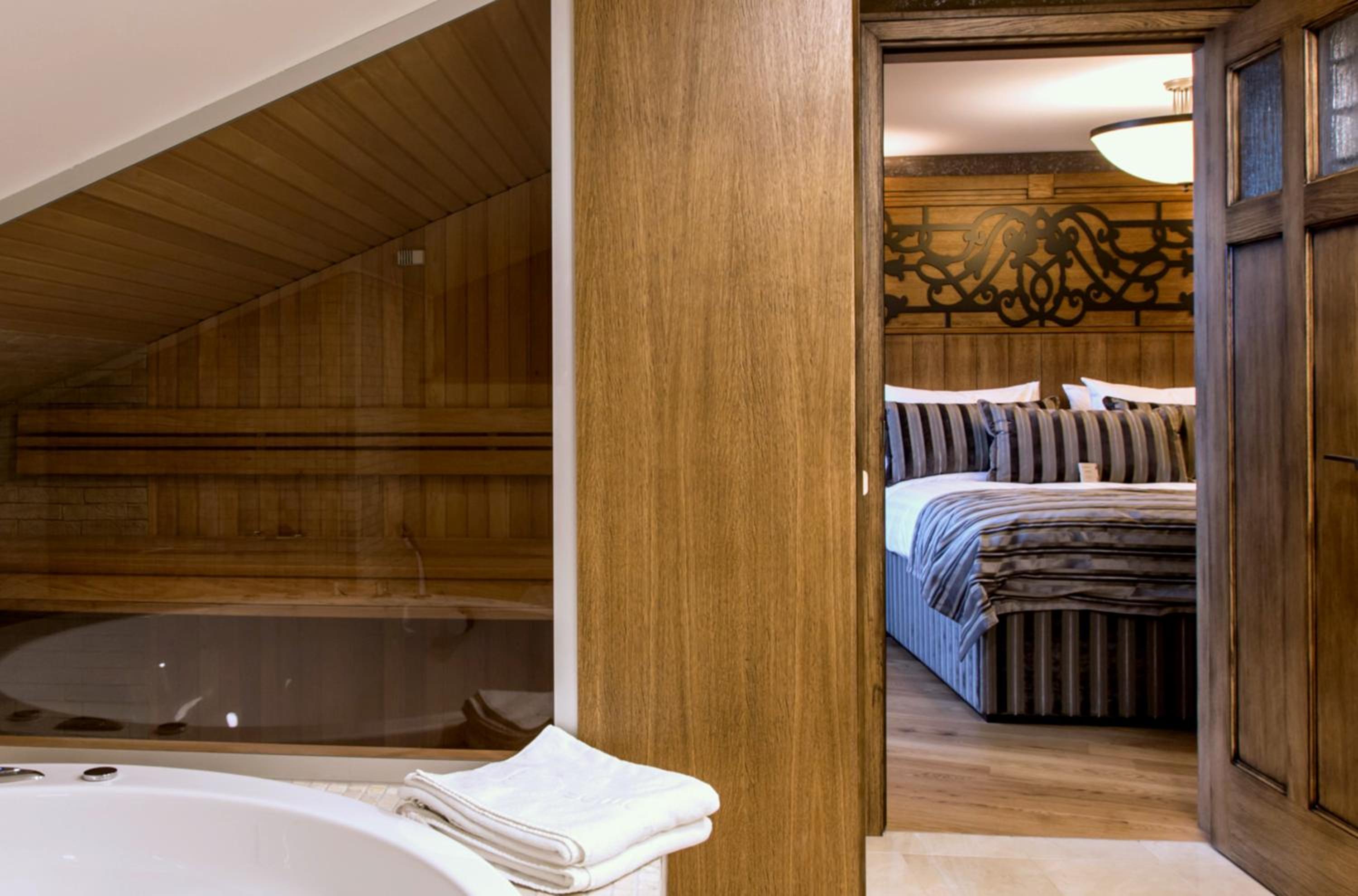 Suite With Sauna photo 2