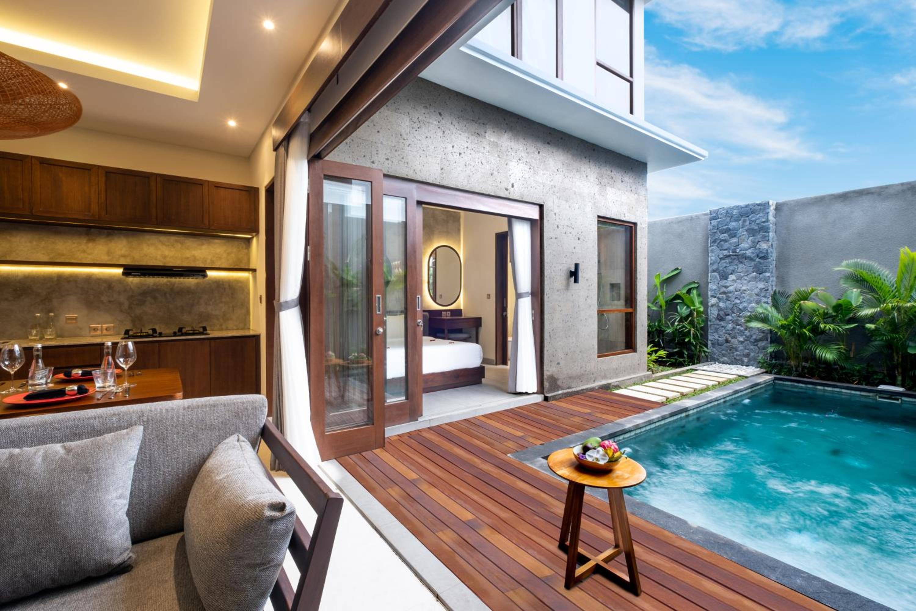 CLUSTER Three-Bedroom Private Pool Villa - Photo 5