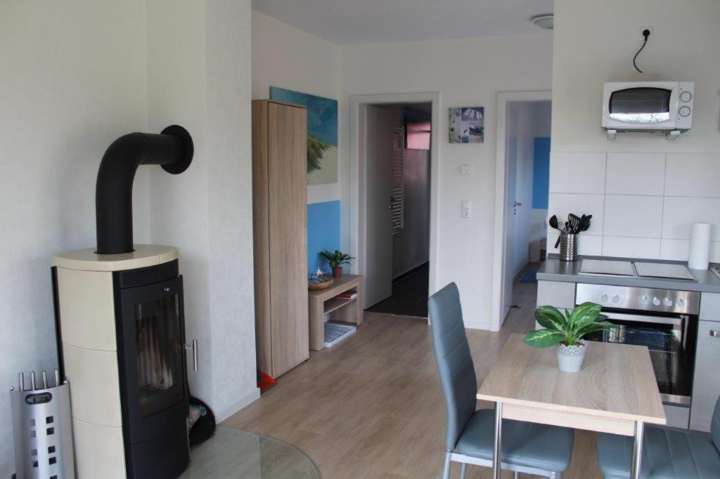 Apartment with Terrace photo 3