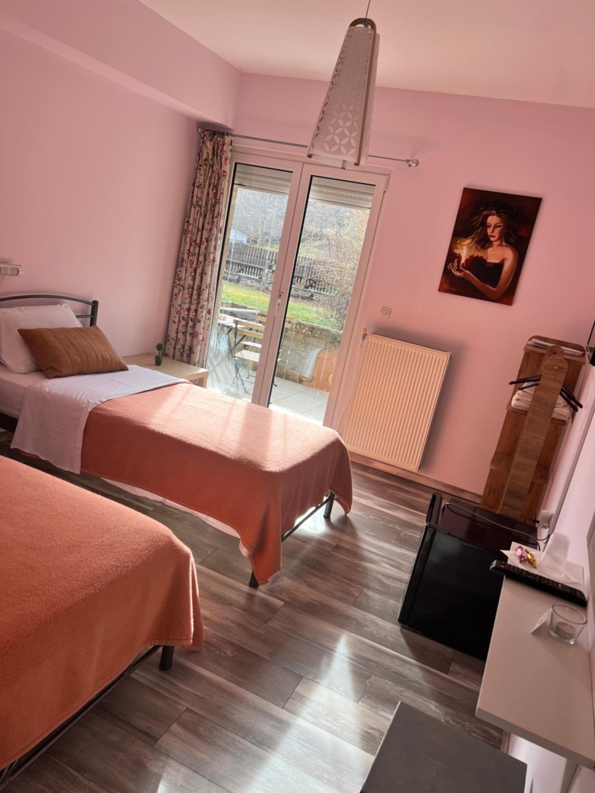 Twin Room with Mountain View - Photo 1