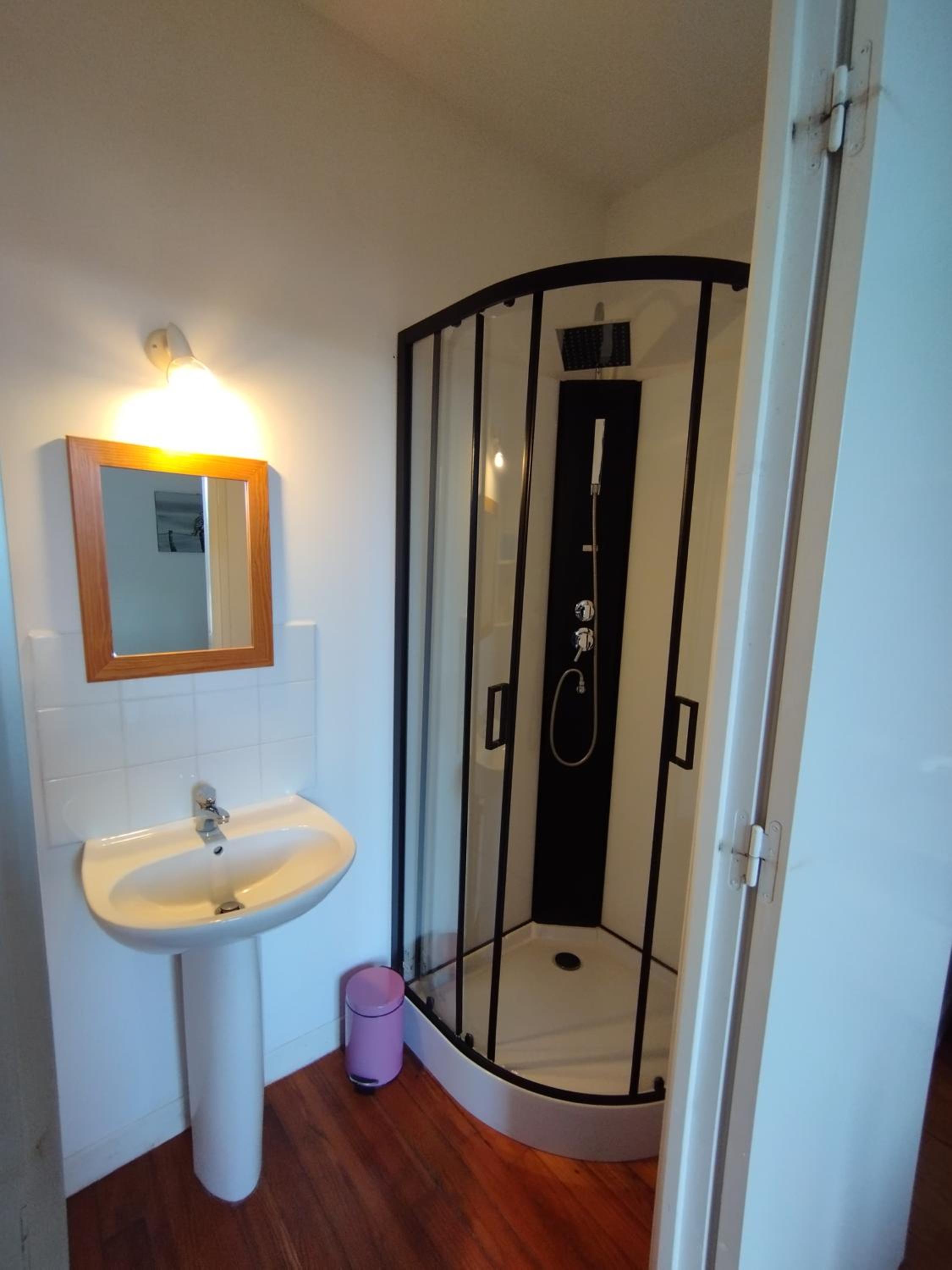 Double Room with Garden View - Photo 3