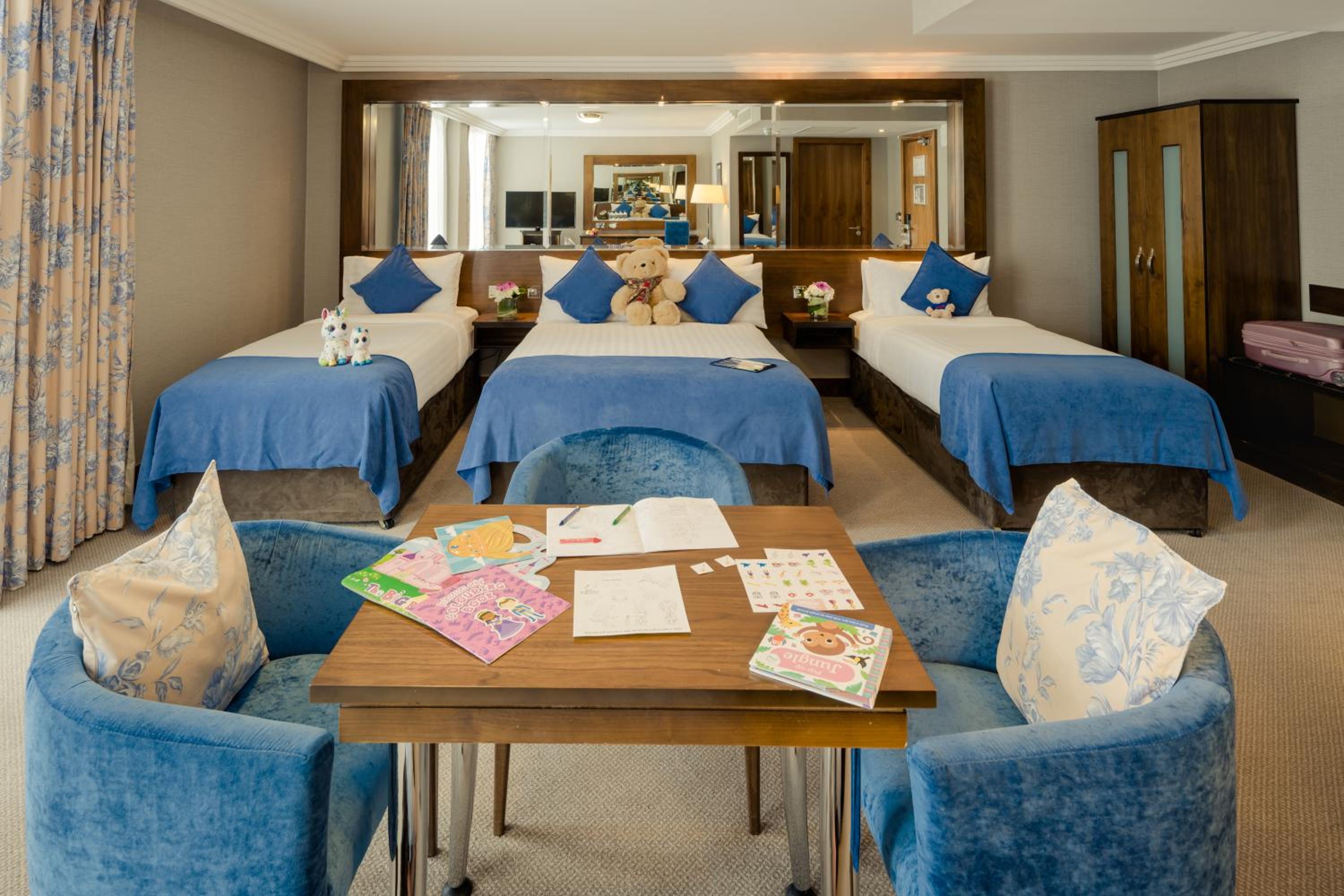 Large Classic Triple Room - Photo 4