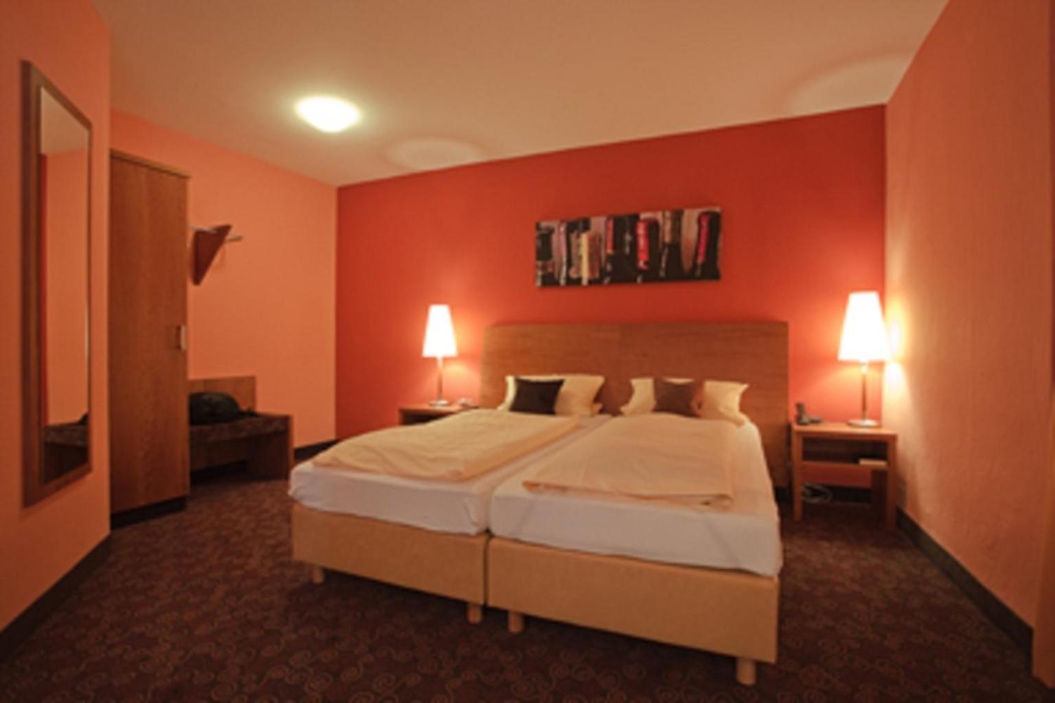 Single Room photo 1