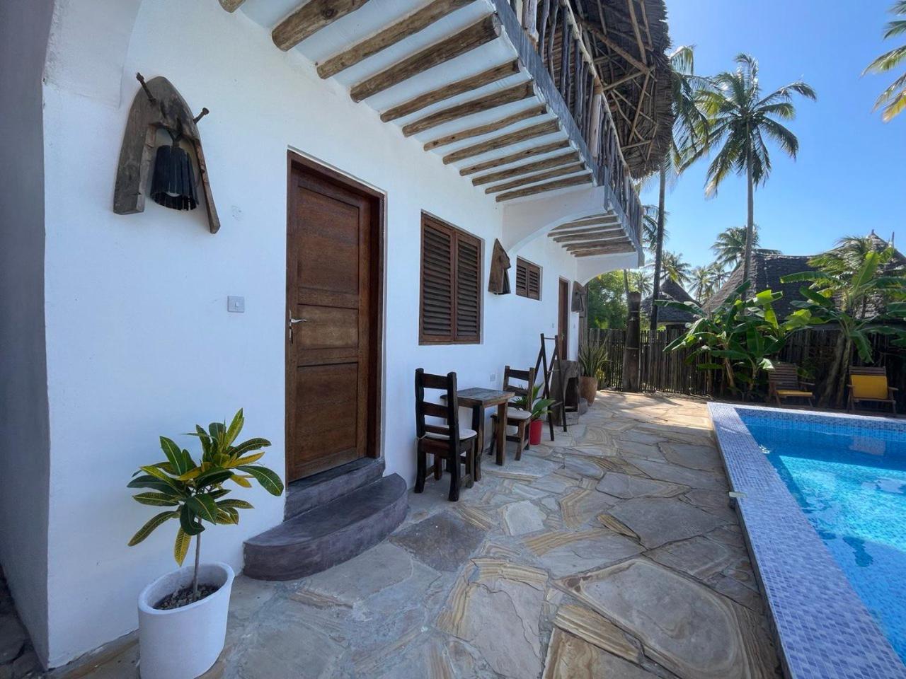 Double Room with Pool View photo 2