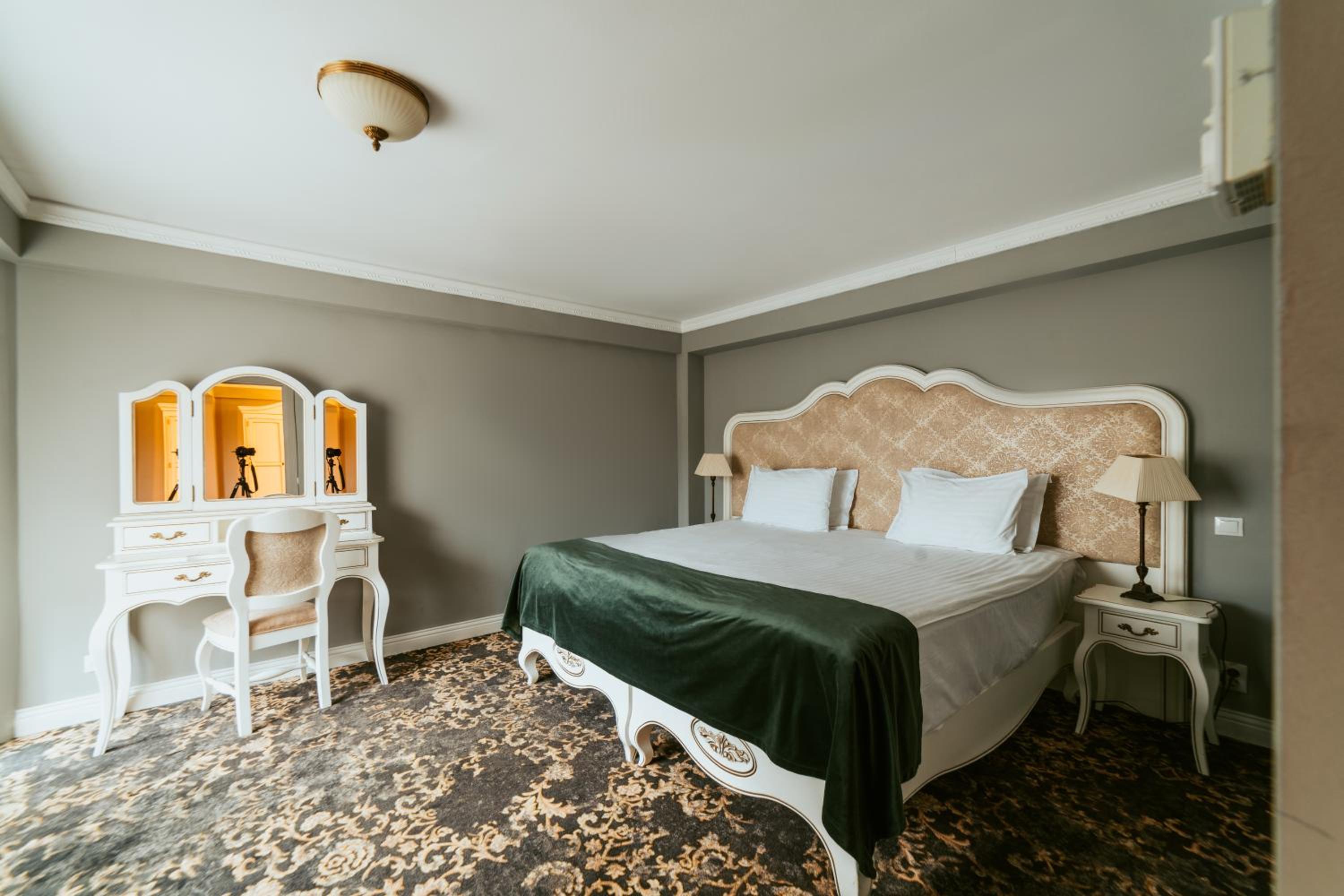 Royal Suite with SPA photo 2