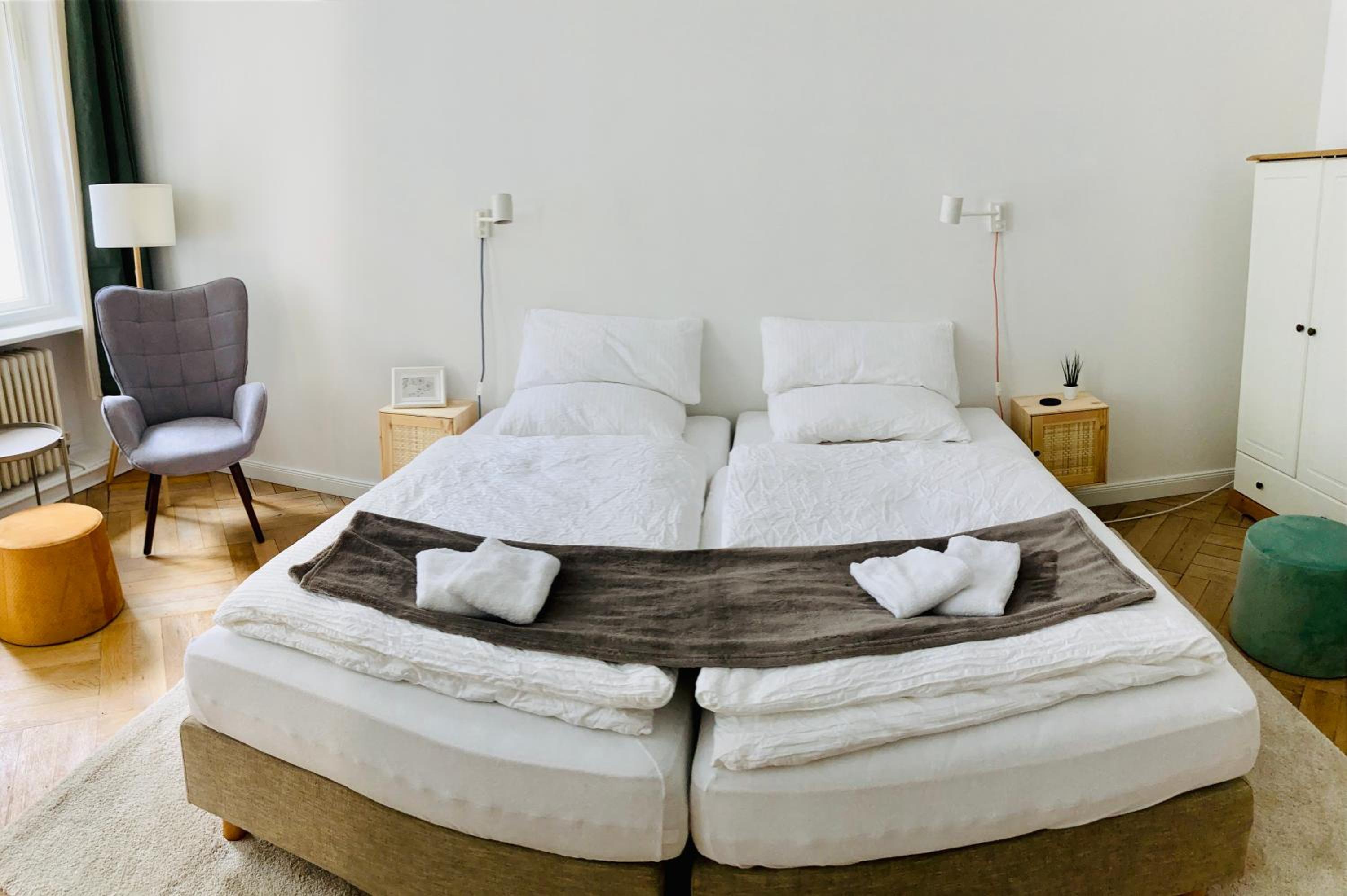 Double or Twin Room with Shared Bathroom photo 2