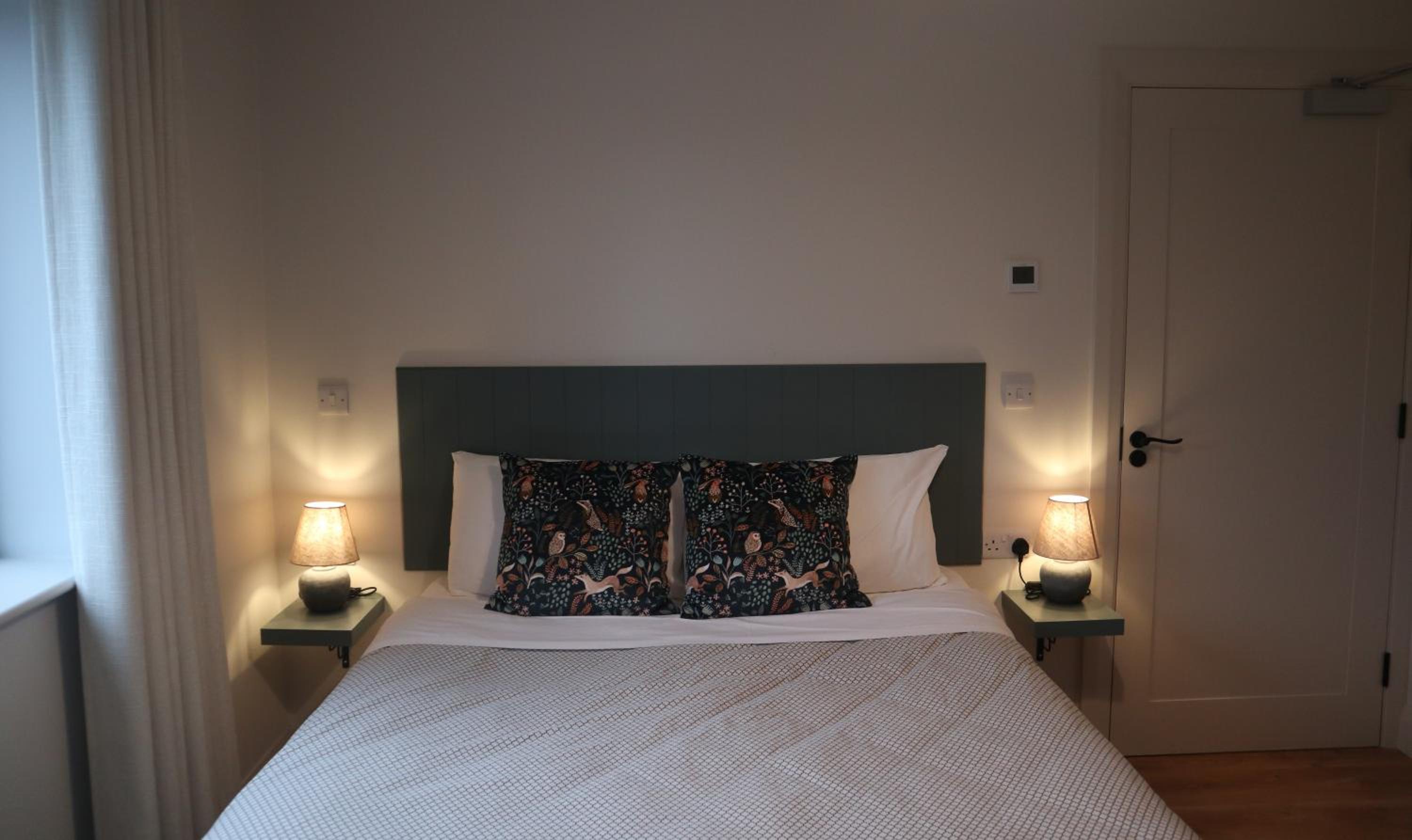 Double Room - Photo 6