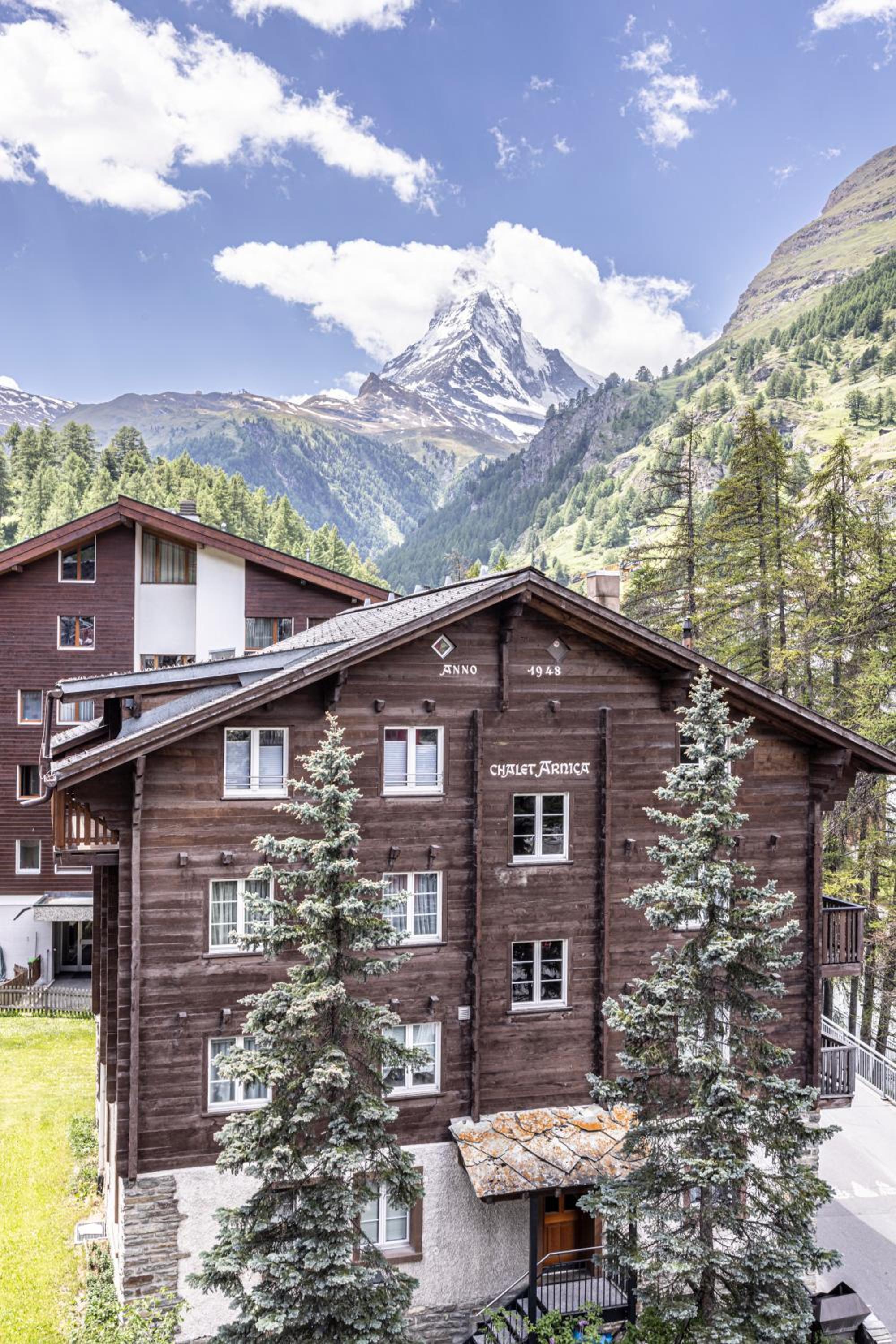 Double Room with Matterhorn View - Photo 4