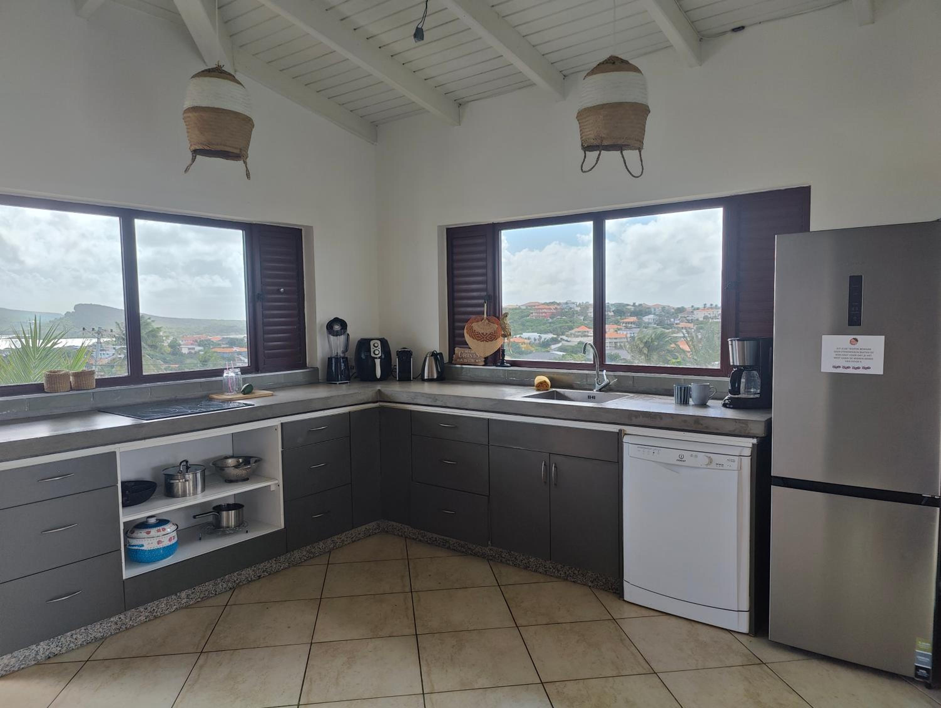  Penthouse 4 pers 360 view photo 3