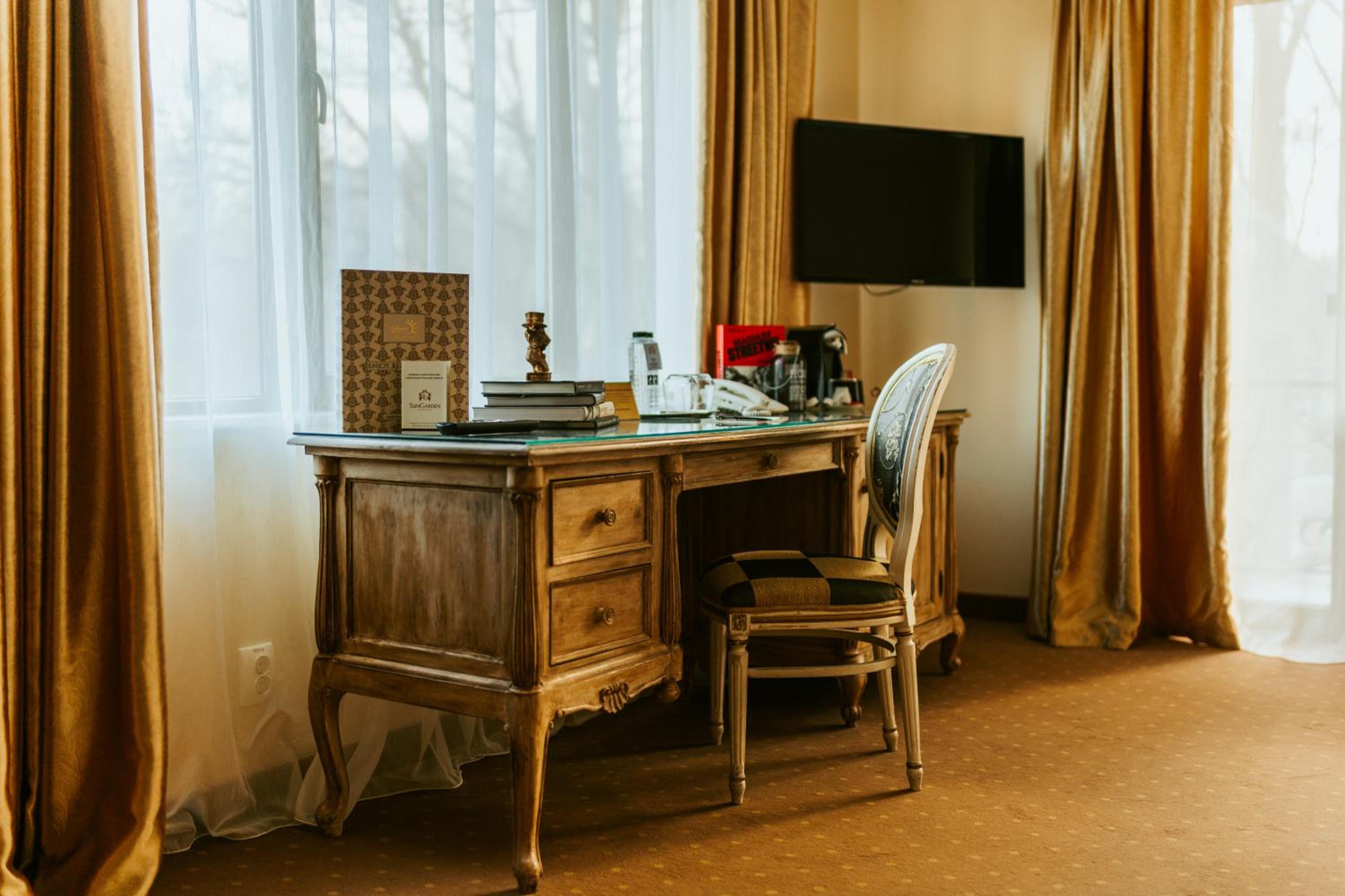 Premium Queen Room with SPA photo 3