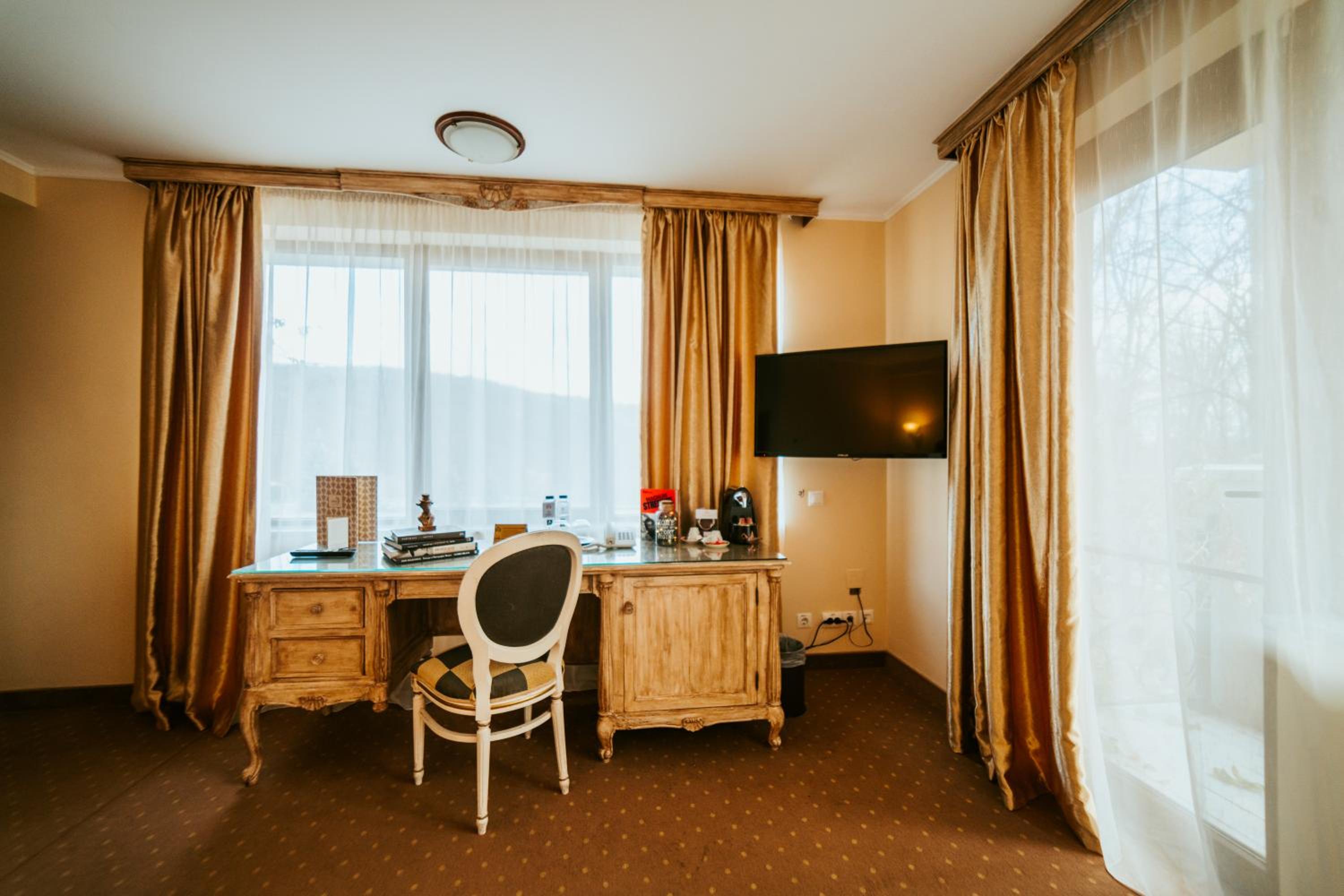 Premium Queen Room with SPA photo 2