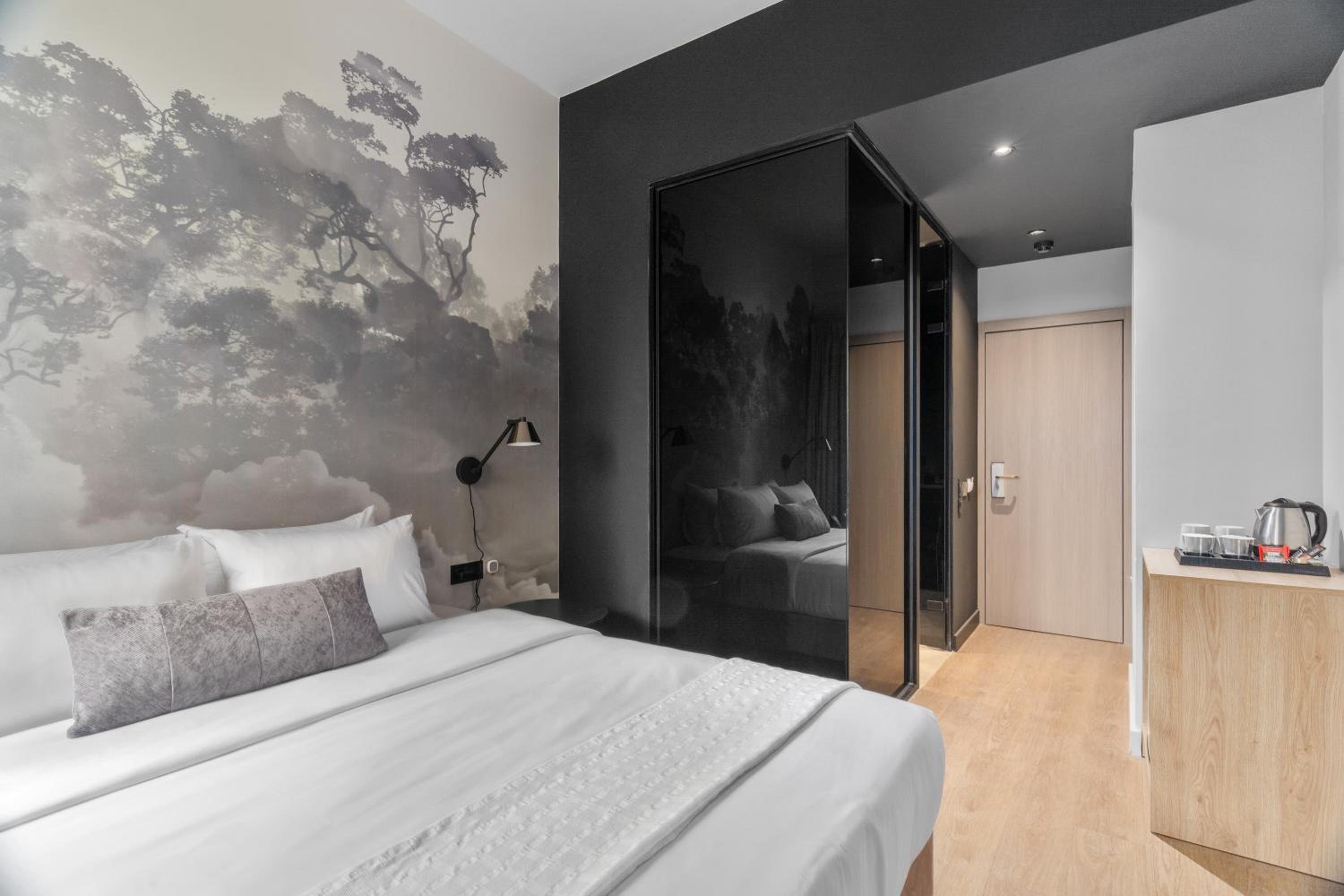 Double Room - Photo 5