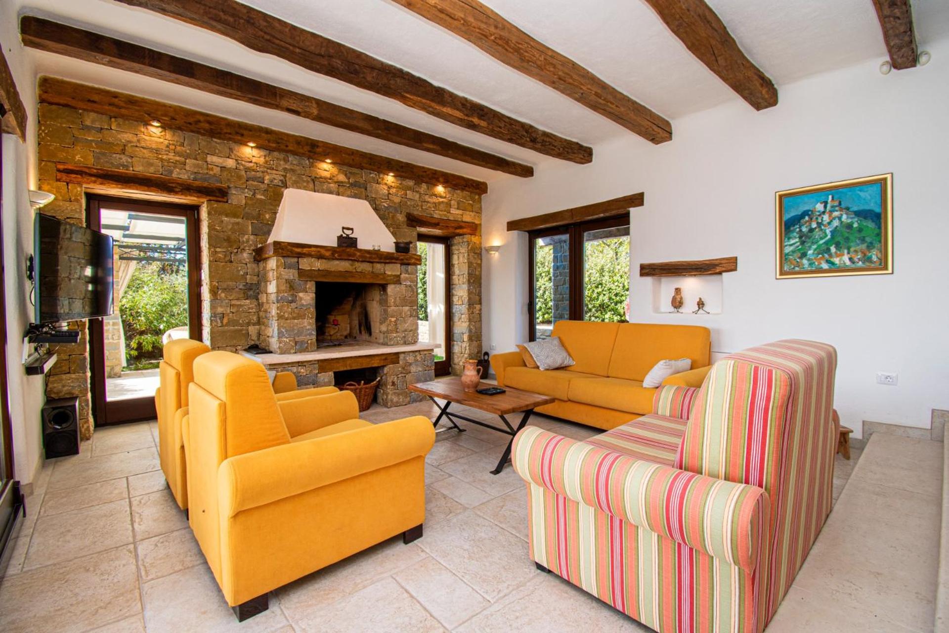 Villa photo 1