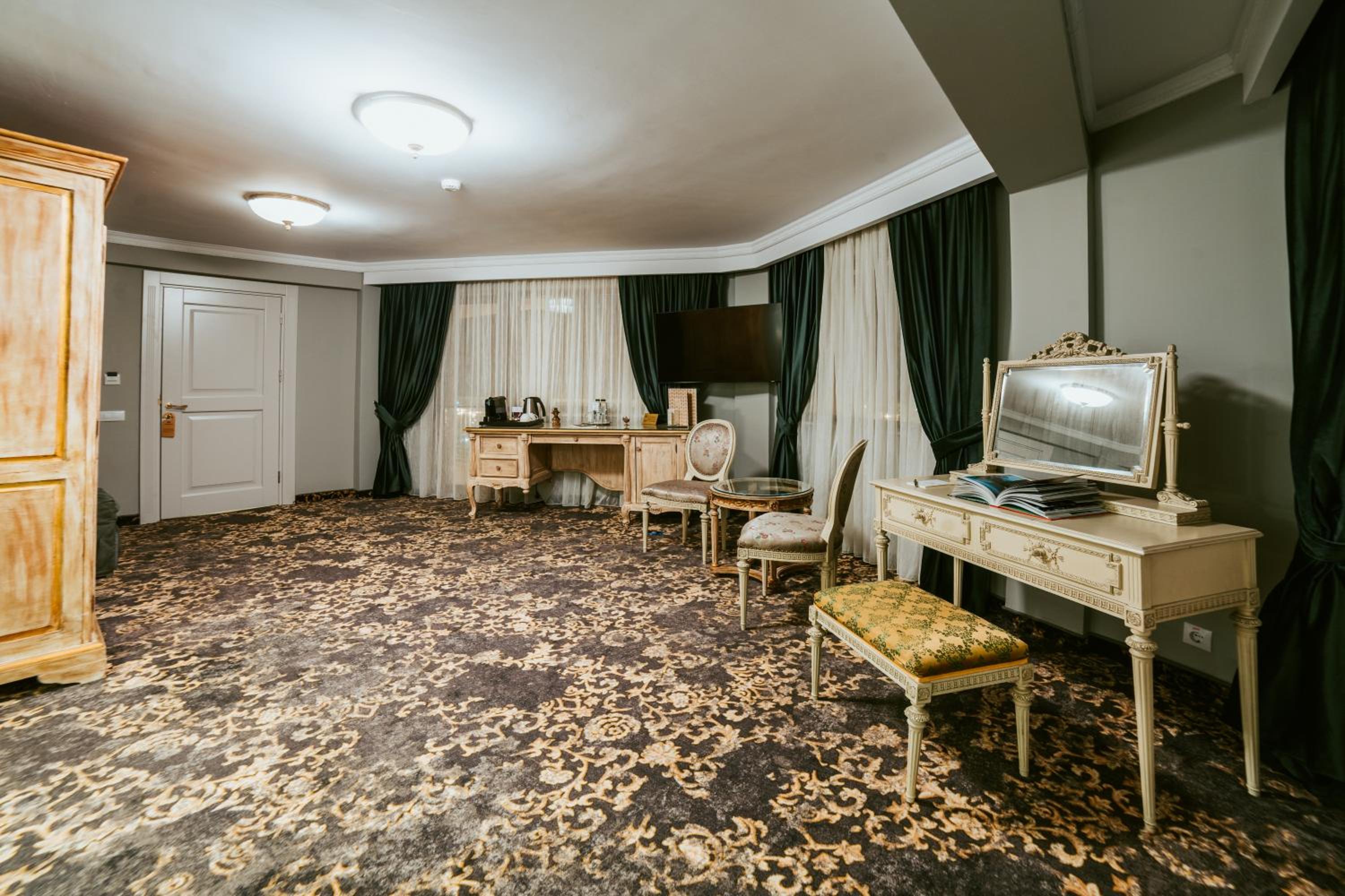 Premium King or Twin with SPA photo 2