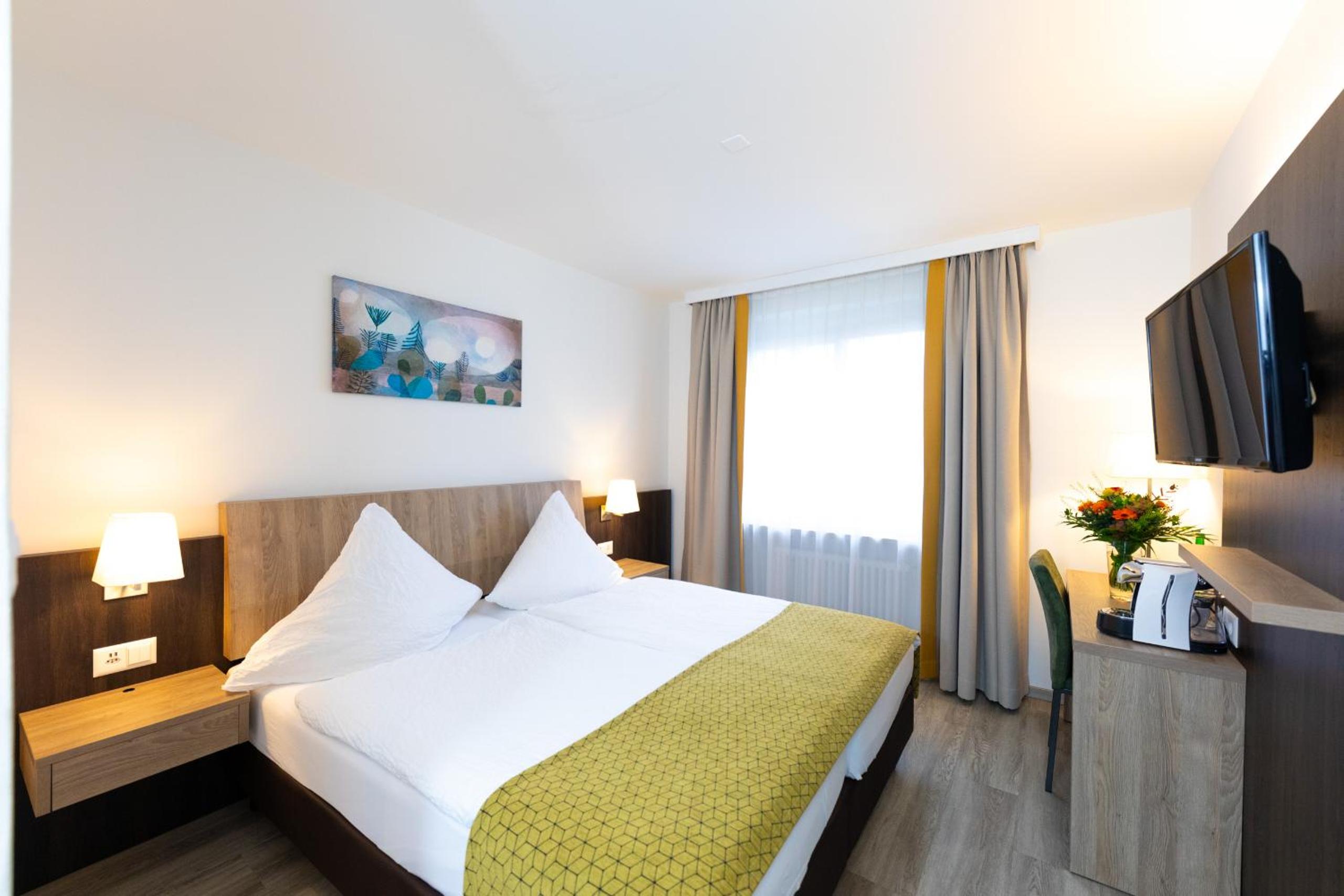 Modern Comfort Room photo 3