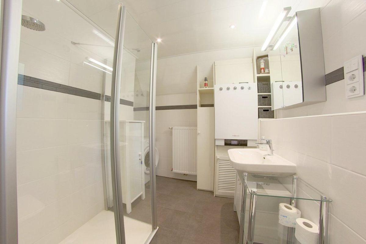 Two-Bedroom House photo 2