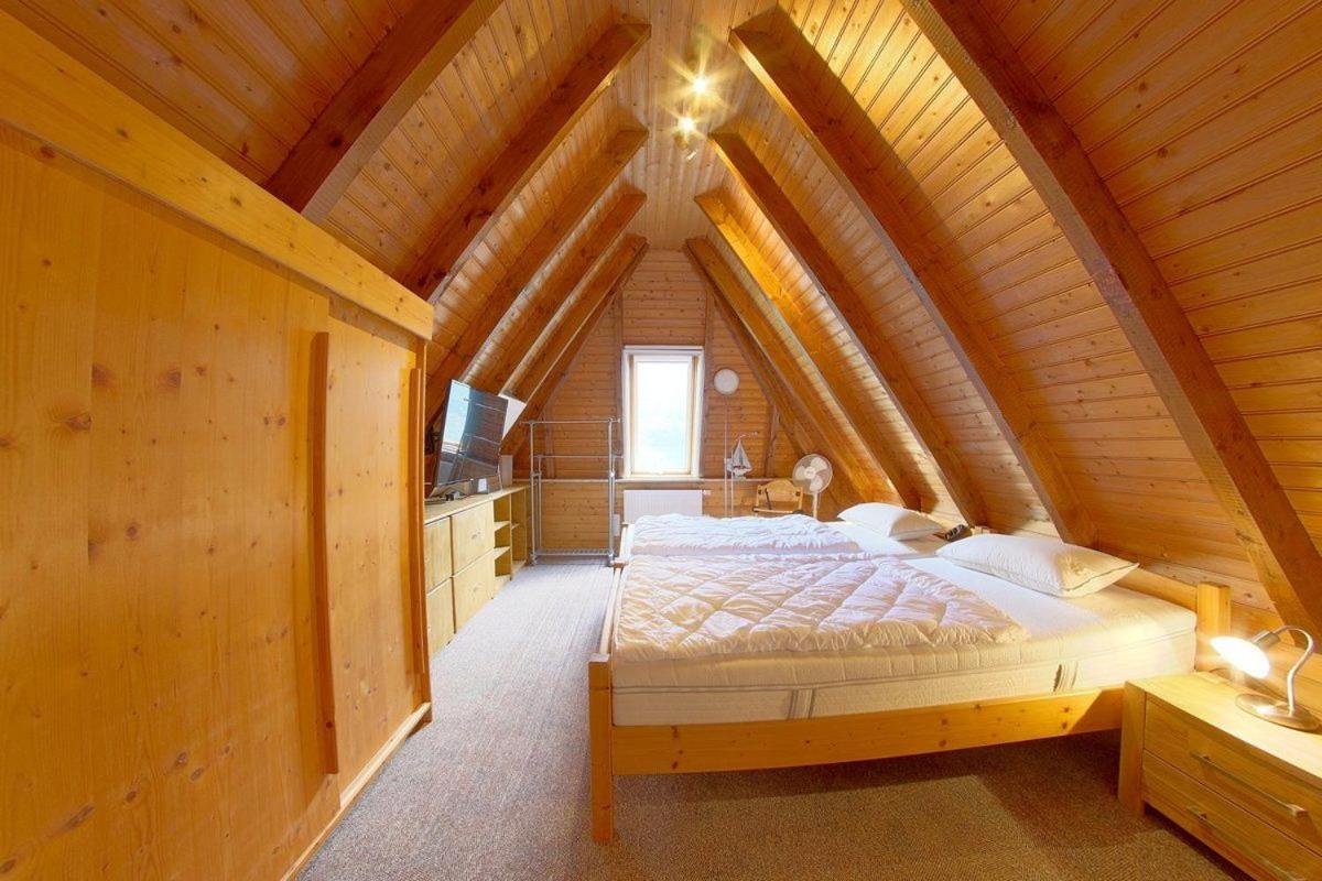 Two-Bedroom House photo 3