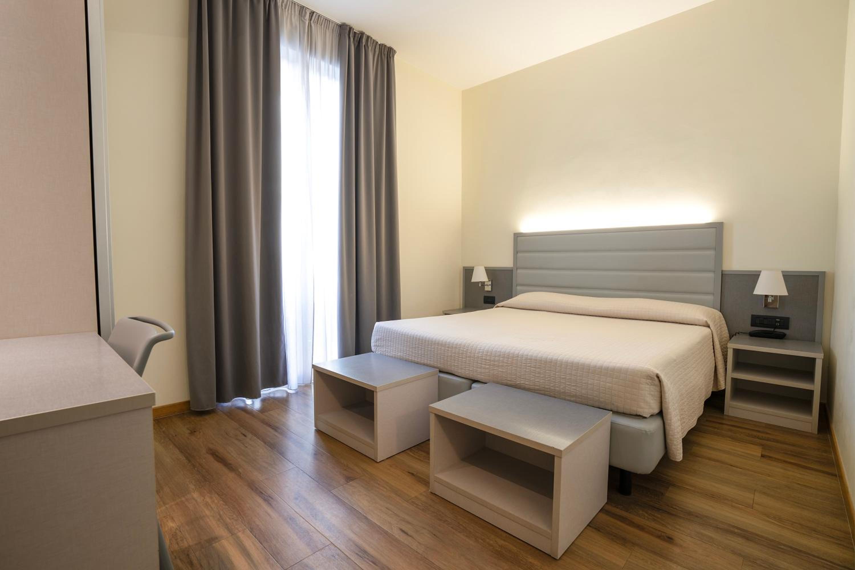 Superior Double or Twin Room - Photo 1