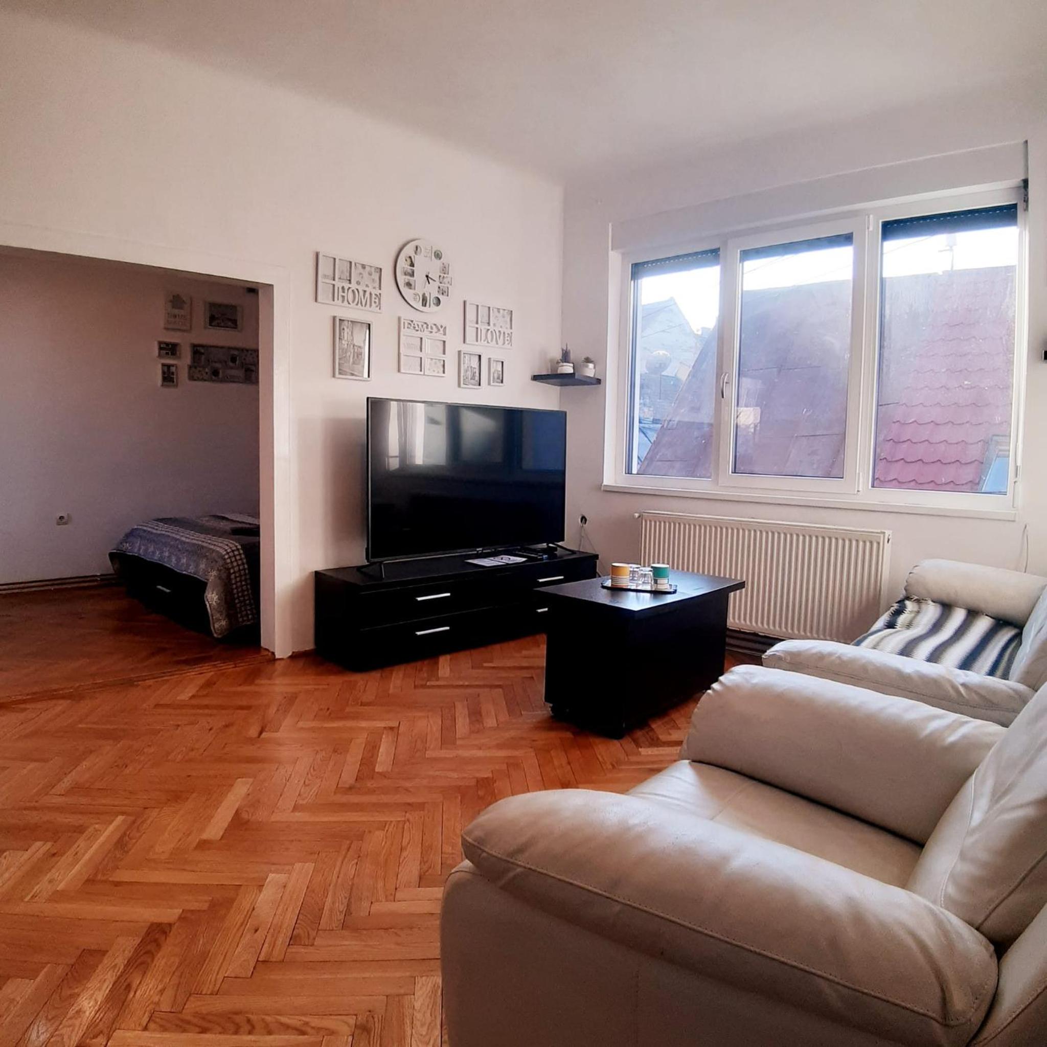 Apartment photo 1