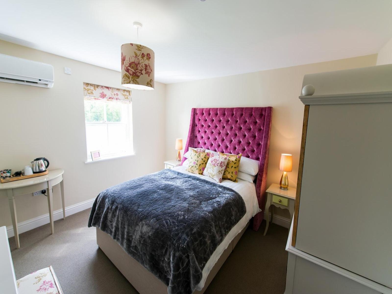 Standard Double Room photo 2