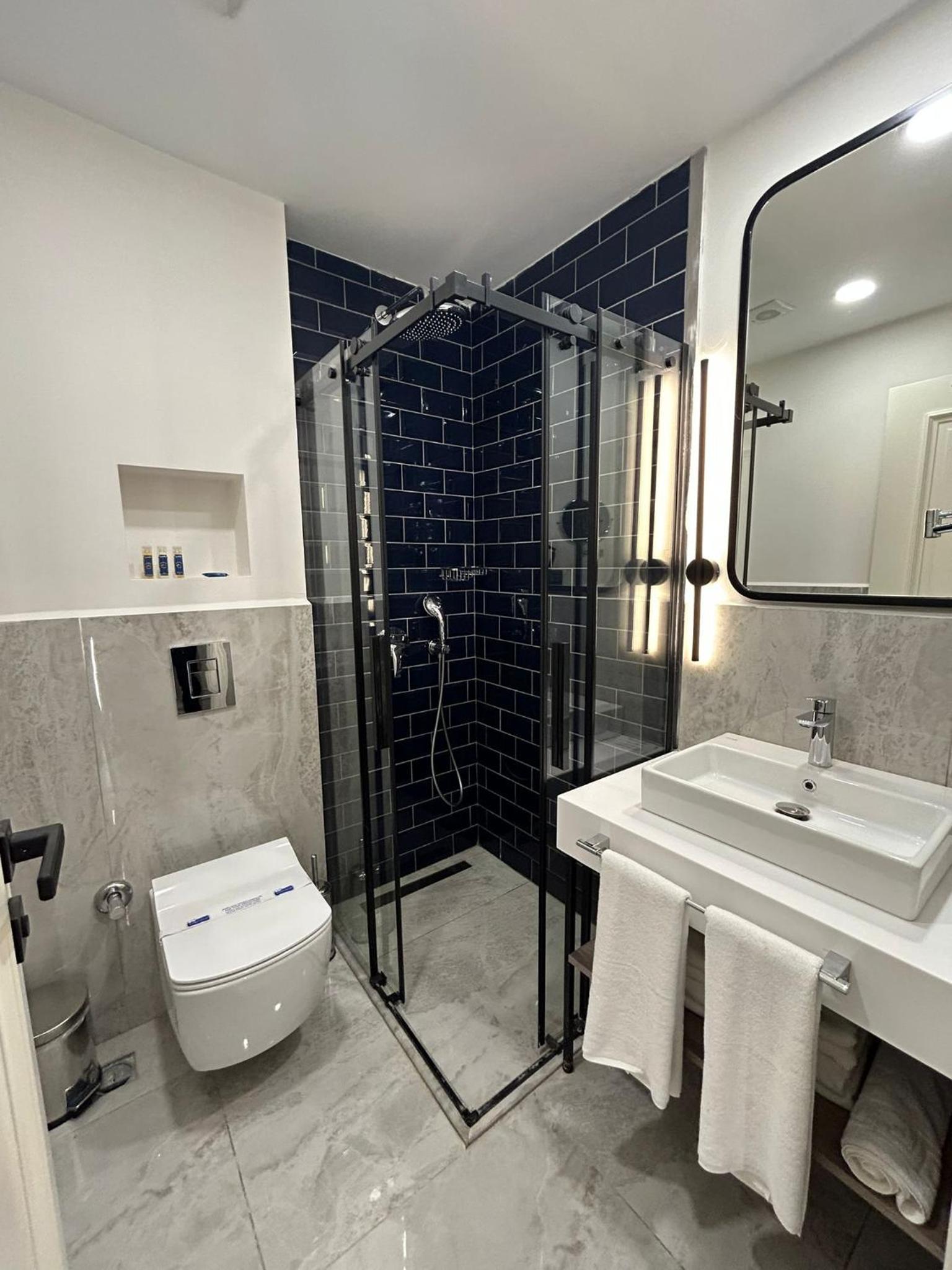 Deluxe Double Room with Sea View photo 2