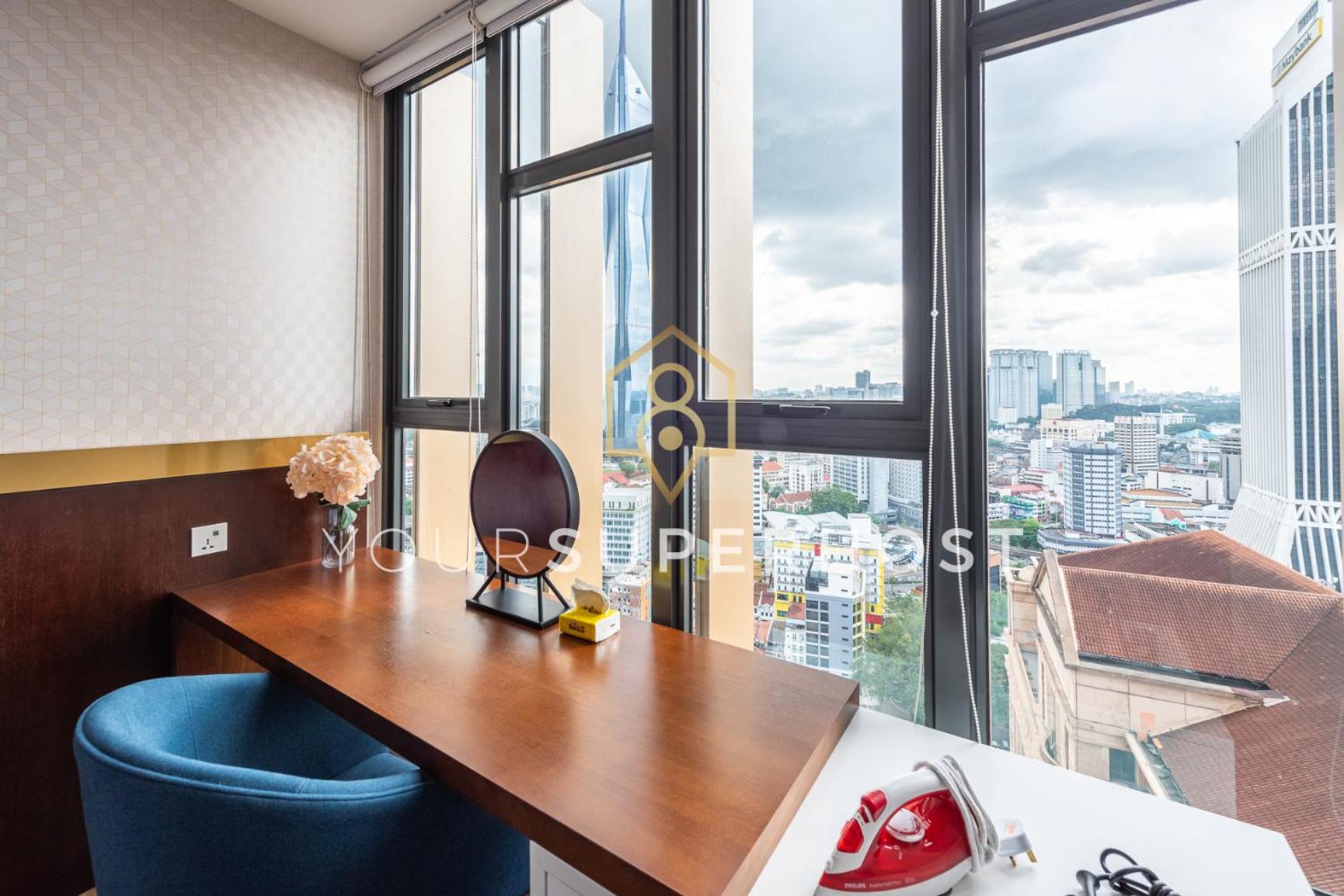 King Studio with Sofa Bed