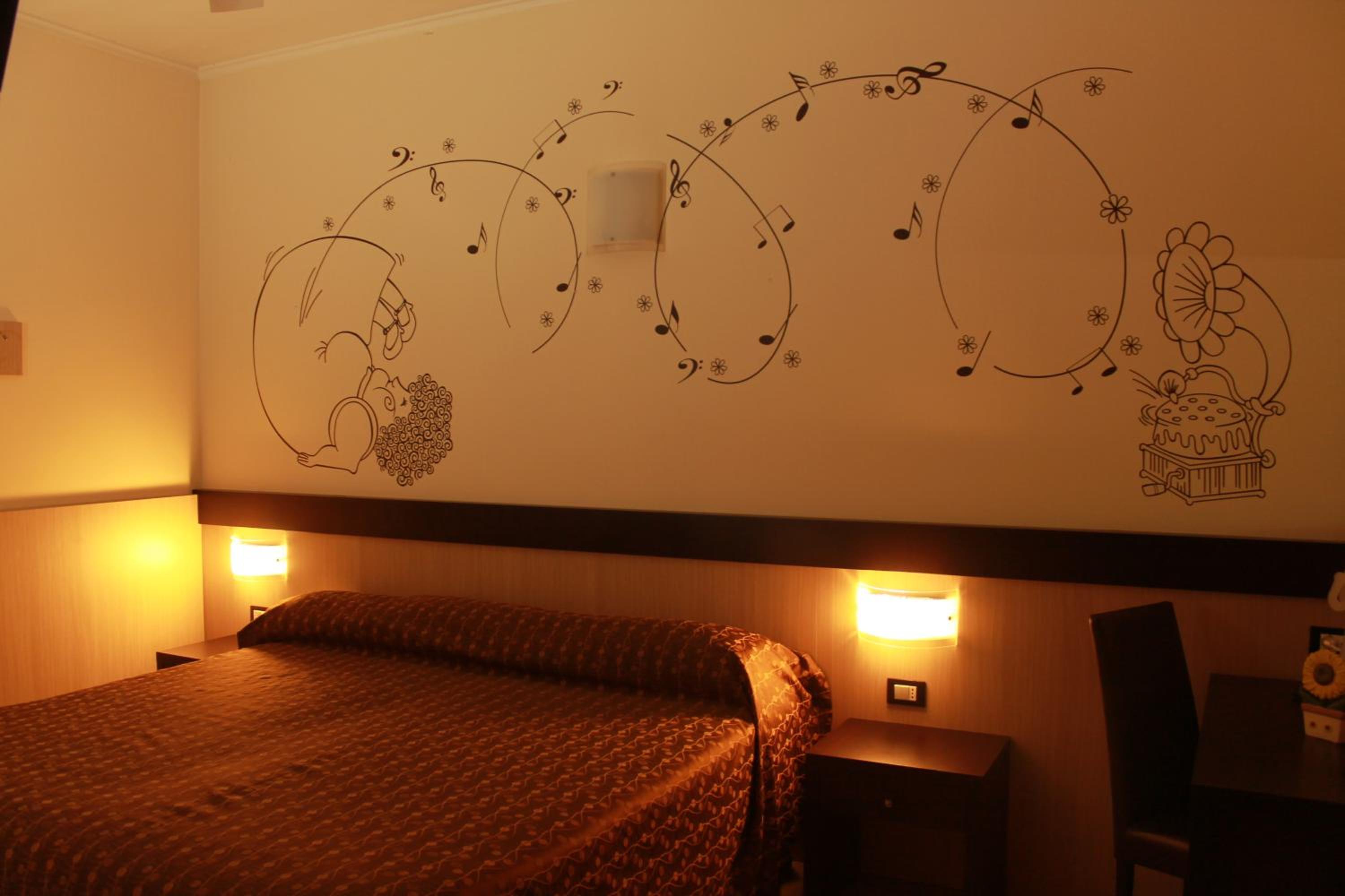Double Room - Photo 3