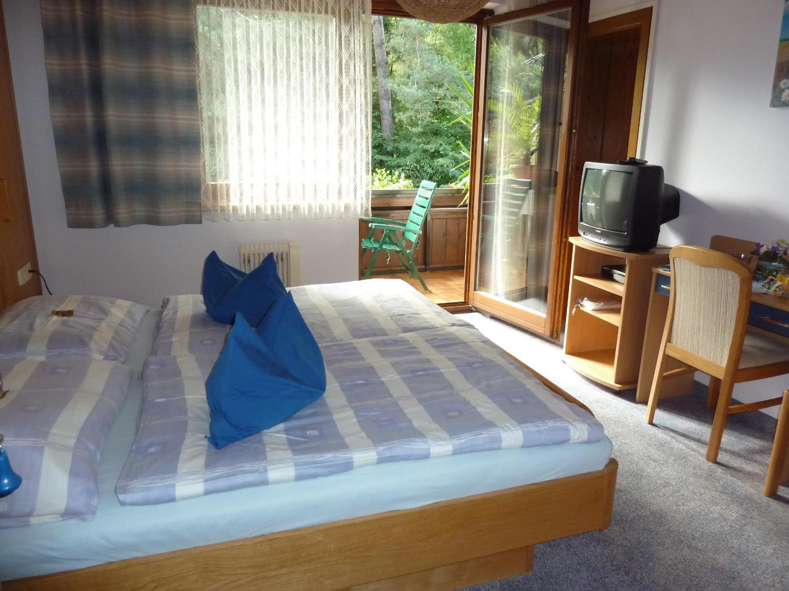 Two-Bedroom Apartment with Balcony and Terrace photo 1
