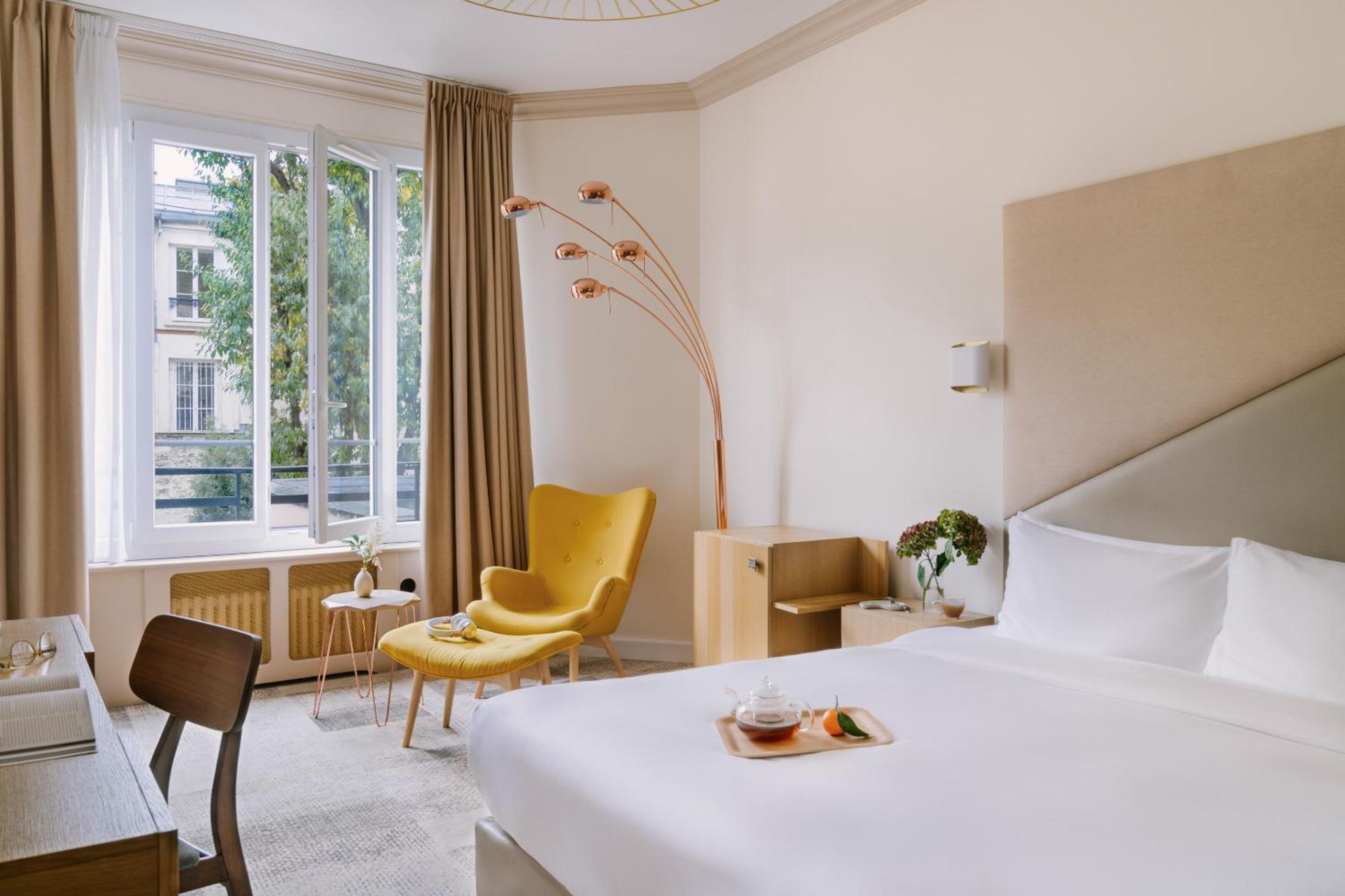 Deluxe Double Room with Panoramic Sacré-Coeur View