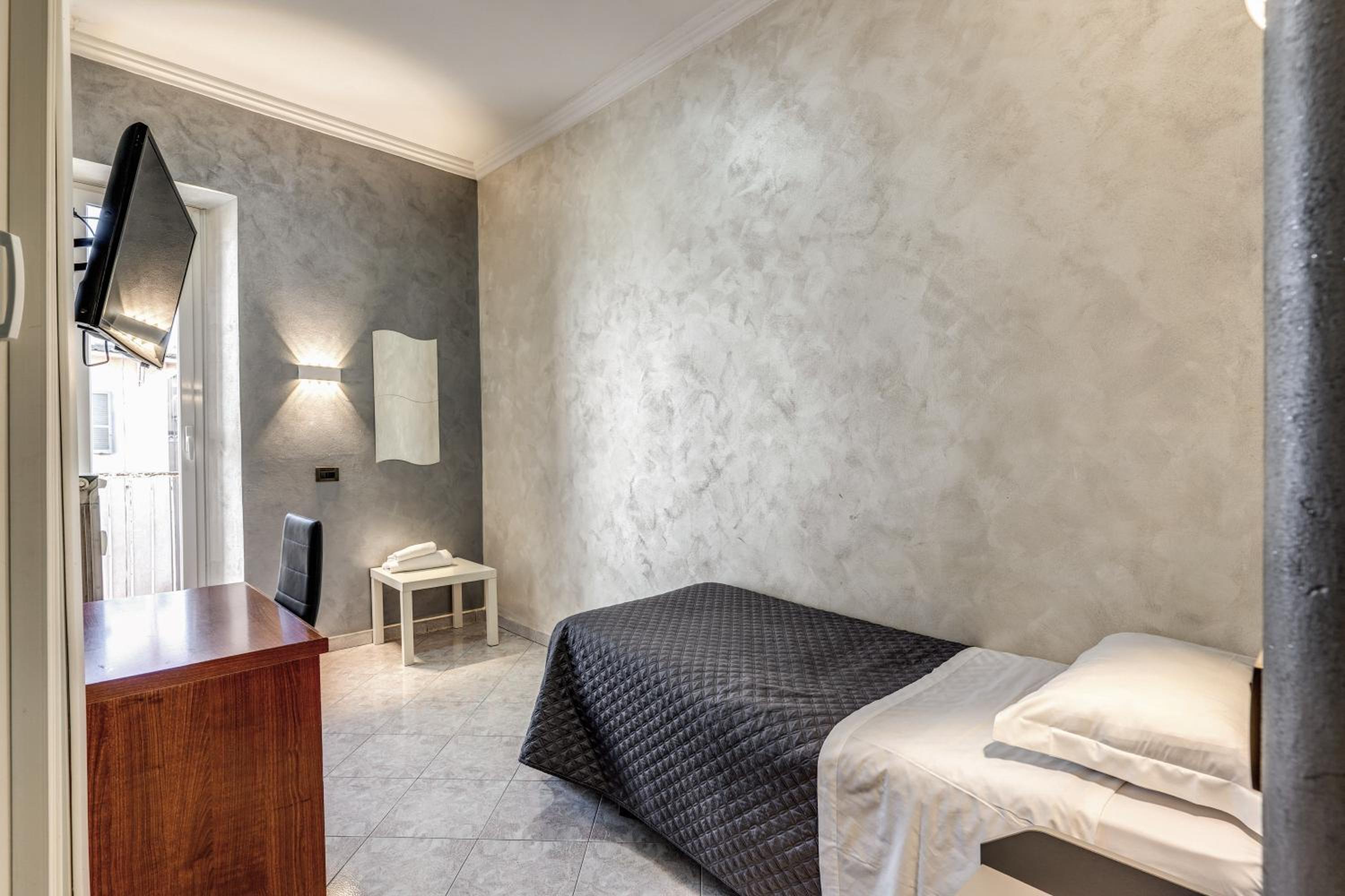 Single Room photo 1