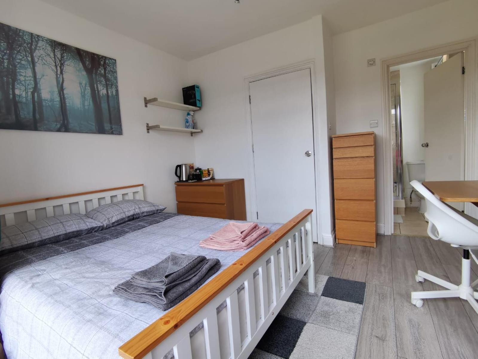 Double Room with Private Bathroom photo 1