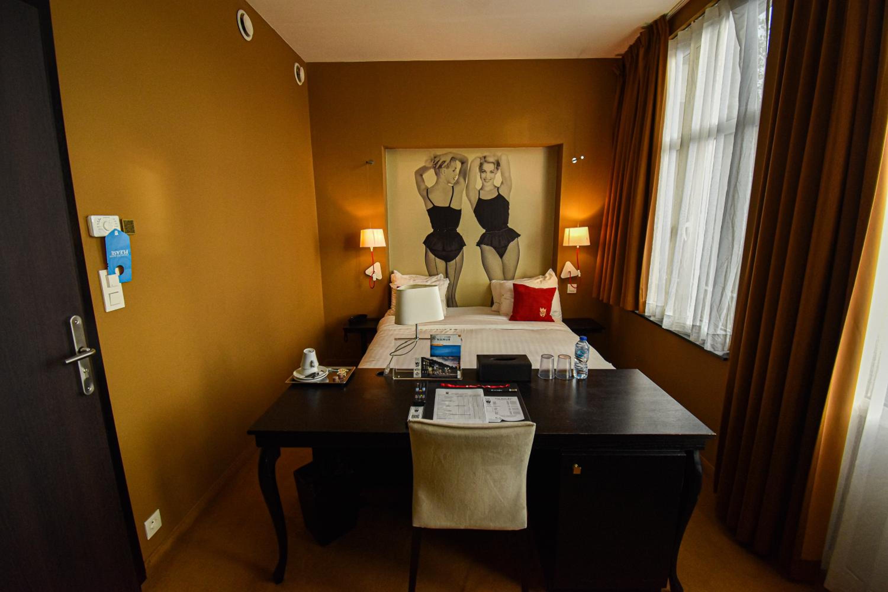 Standard Double Room with River Side