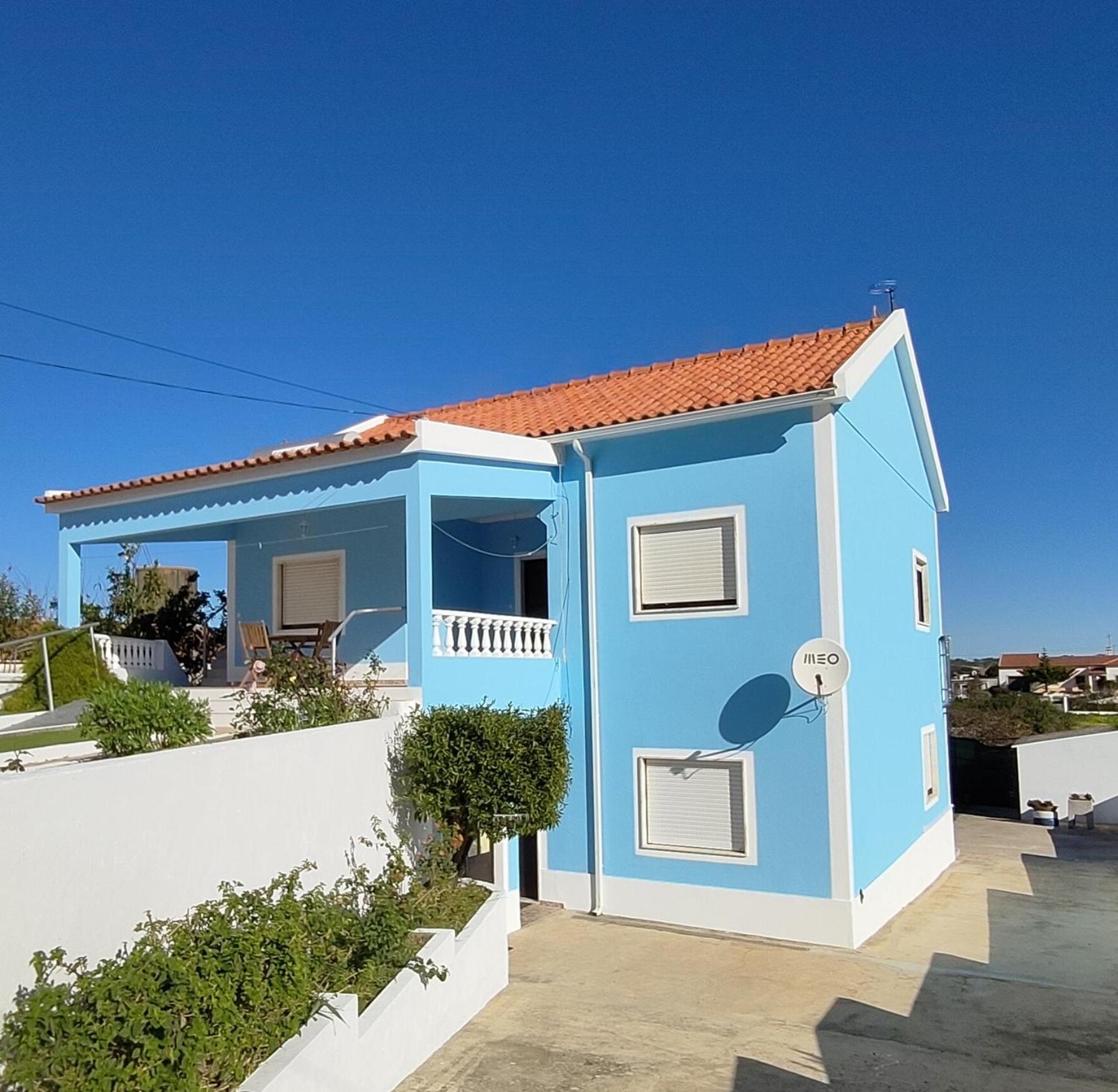 Two-Bedroom House - Photo 10