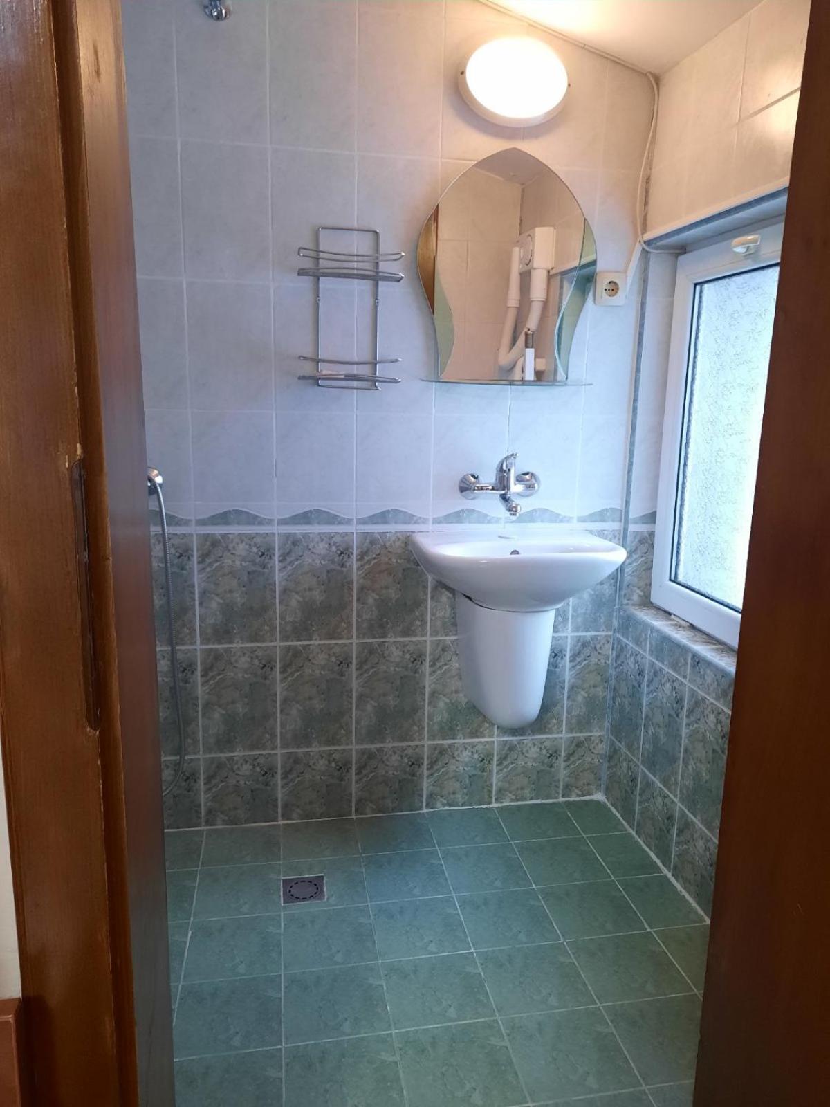 Classic Triple Room - Photo 4