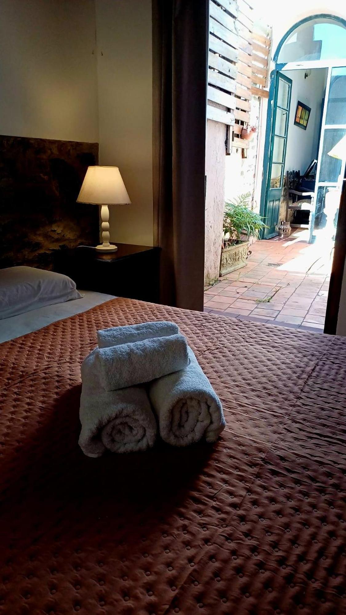 Double Room with Private Bathroom photo 3