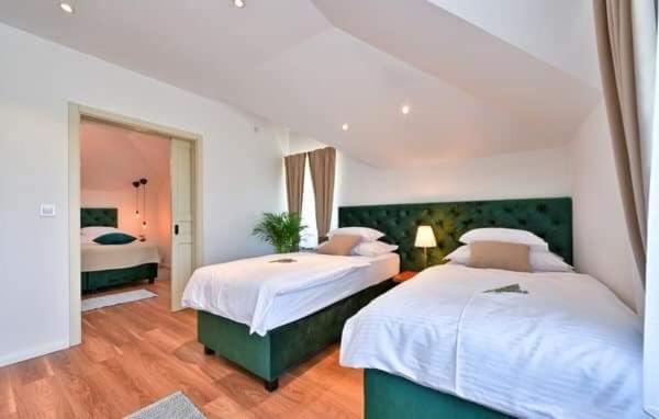 Villa photo 1