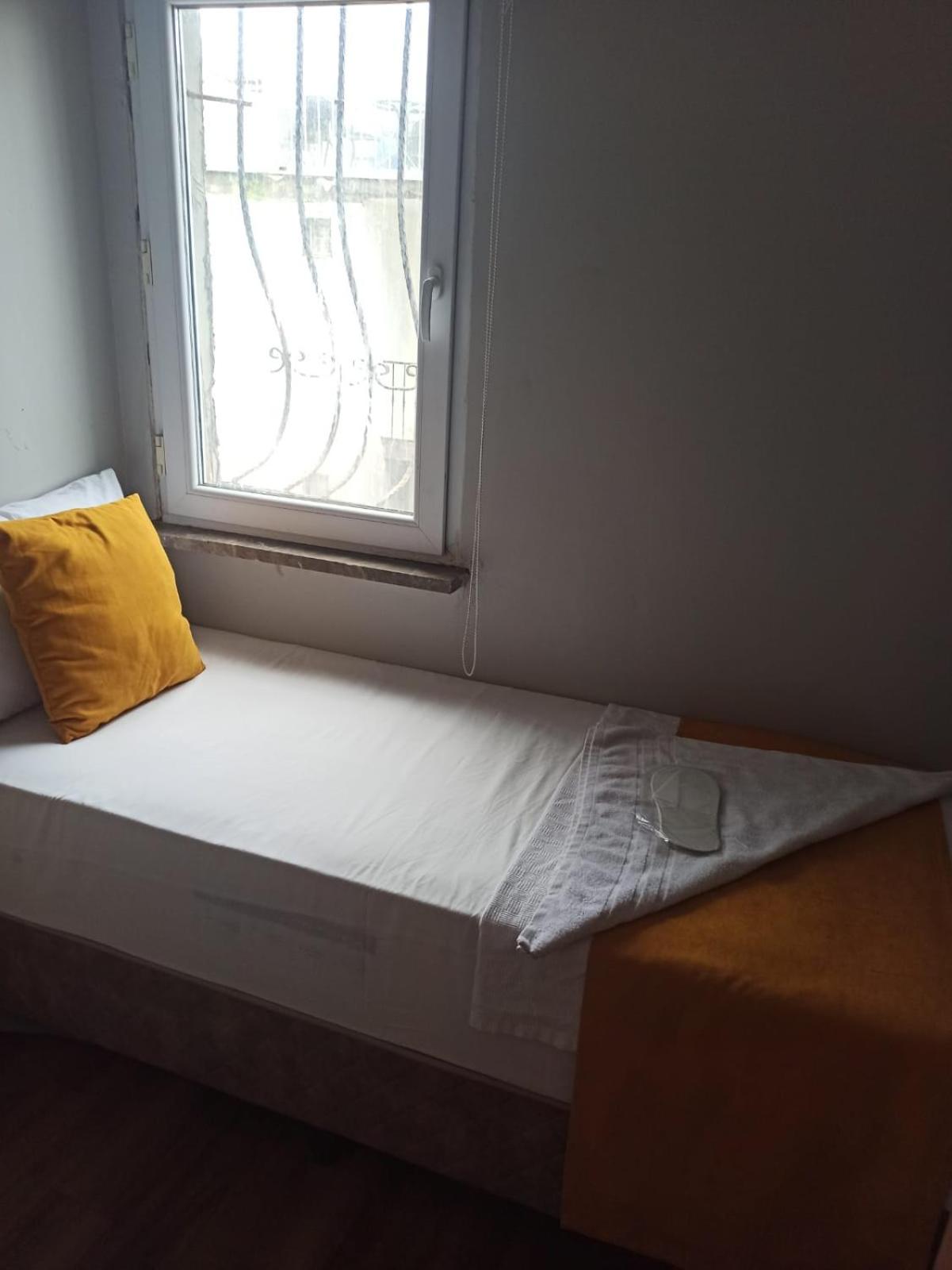 Budget Single Room photo 2