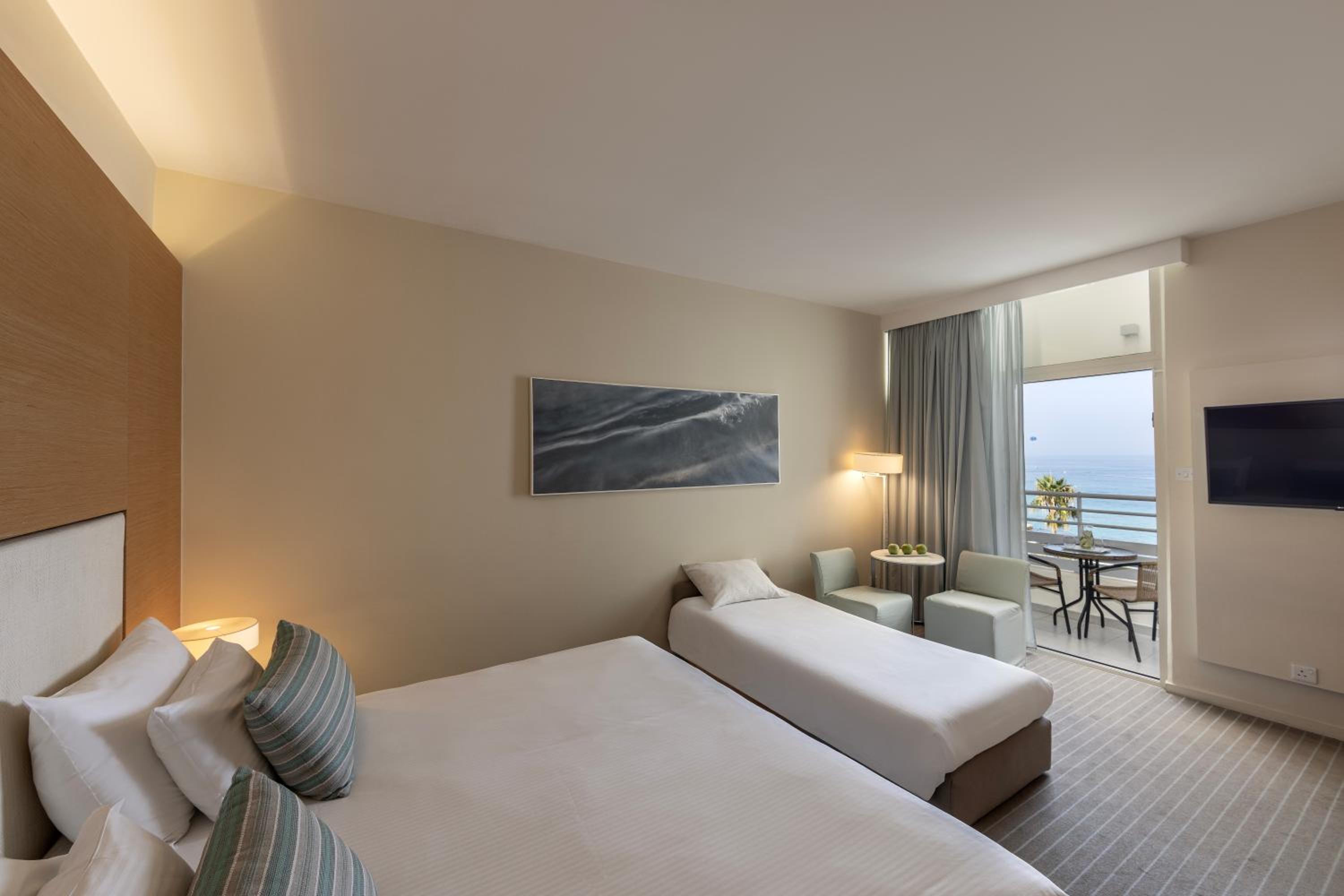 Superior Triple Room With Sea View