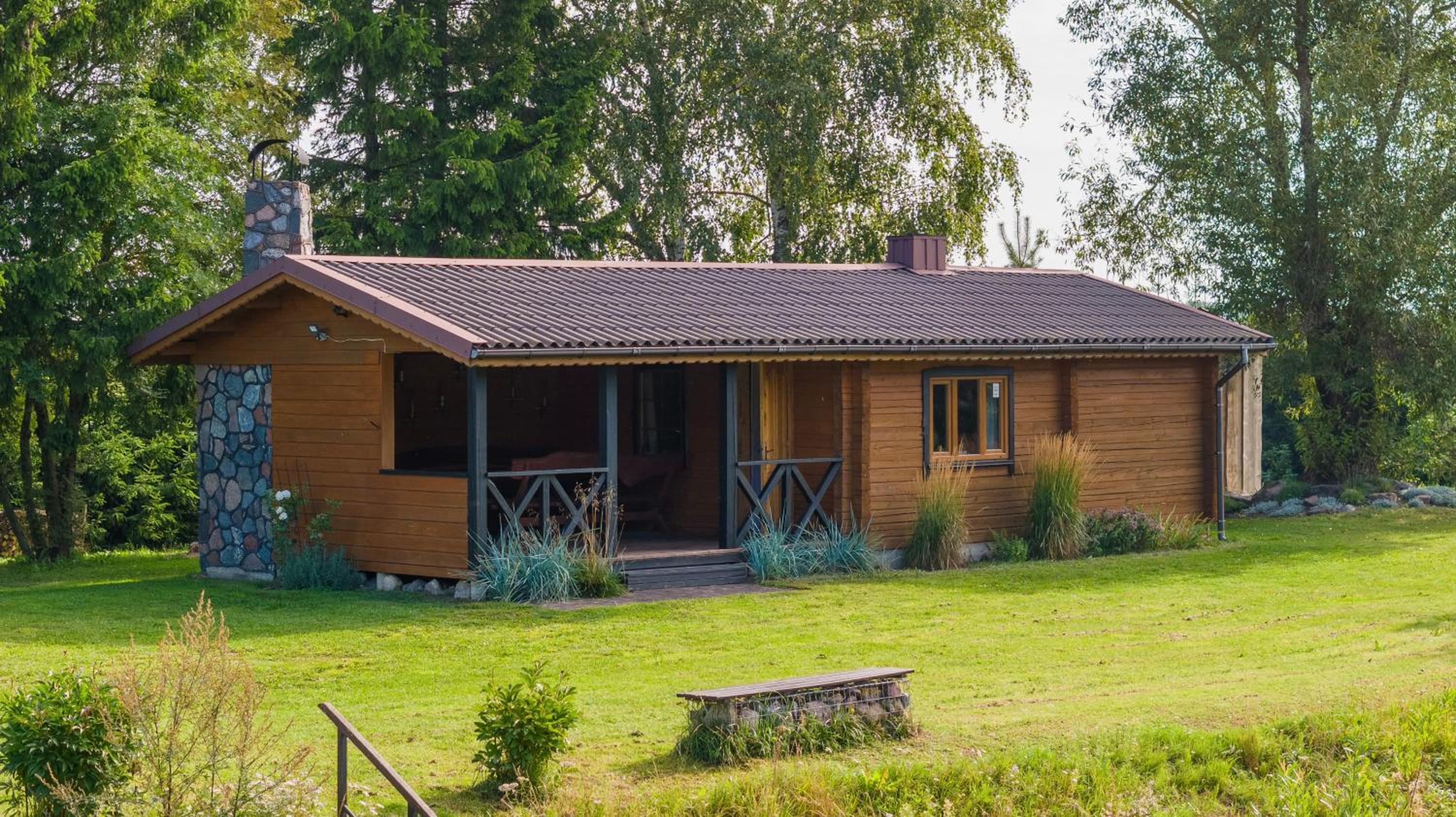 One-Bedroom House - Photo 2
