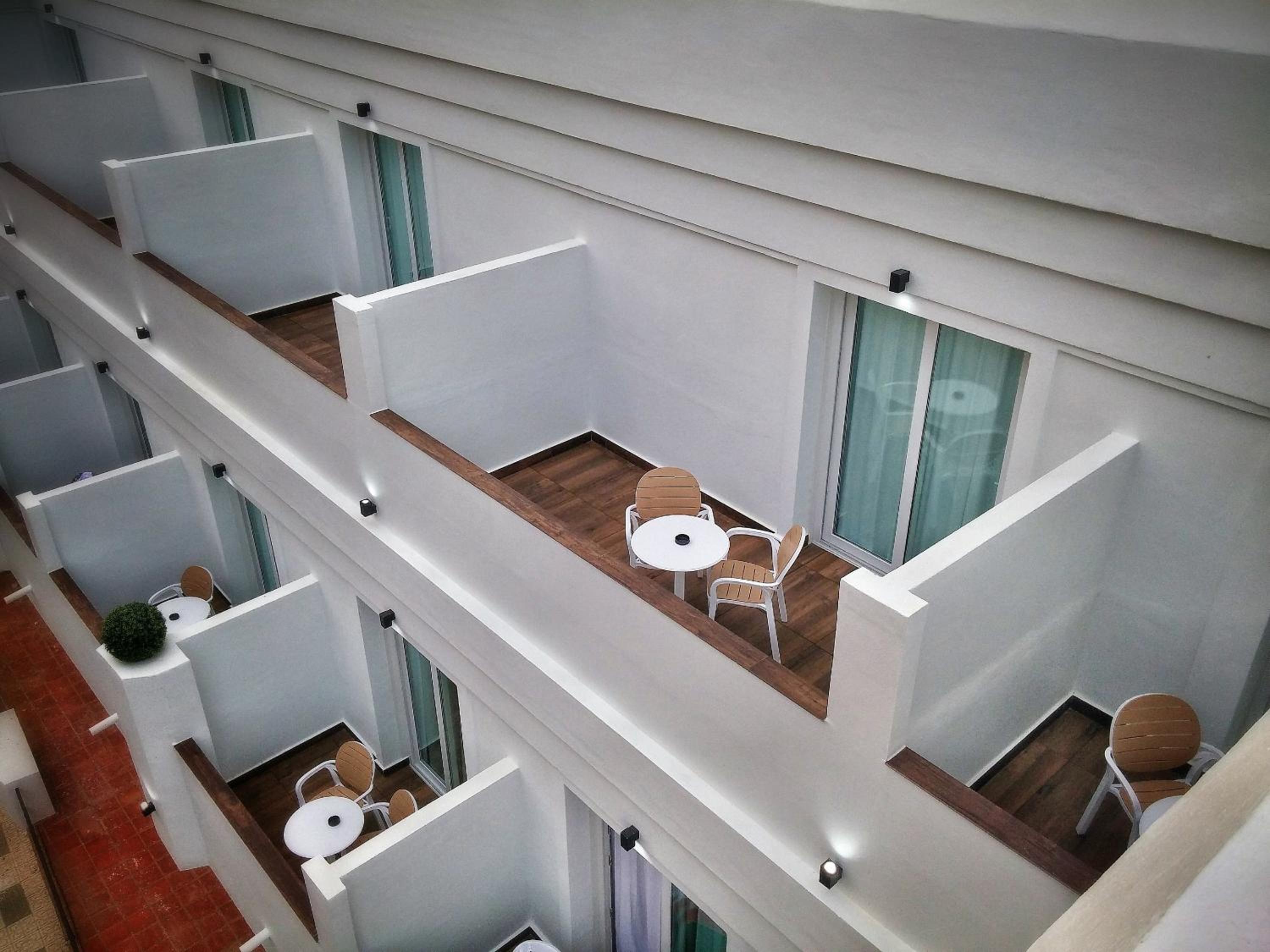 Deluxe Double Room with Terrace
