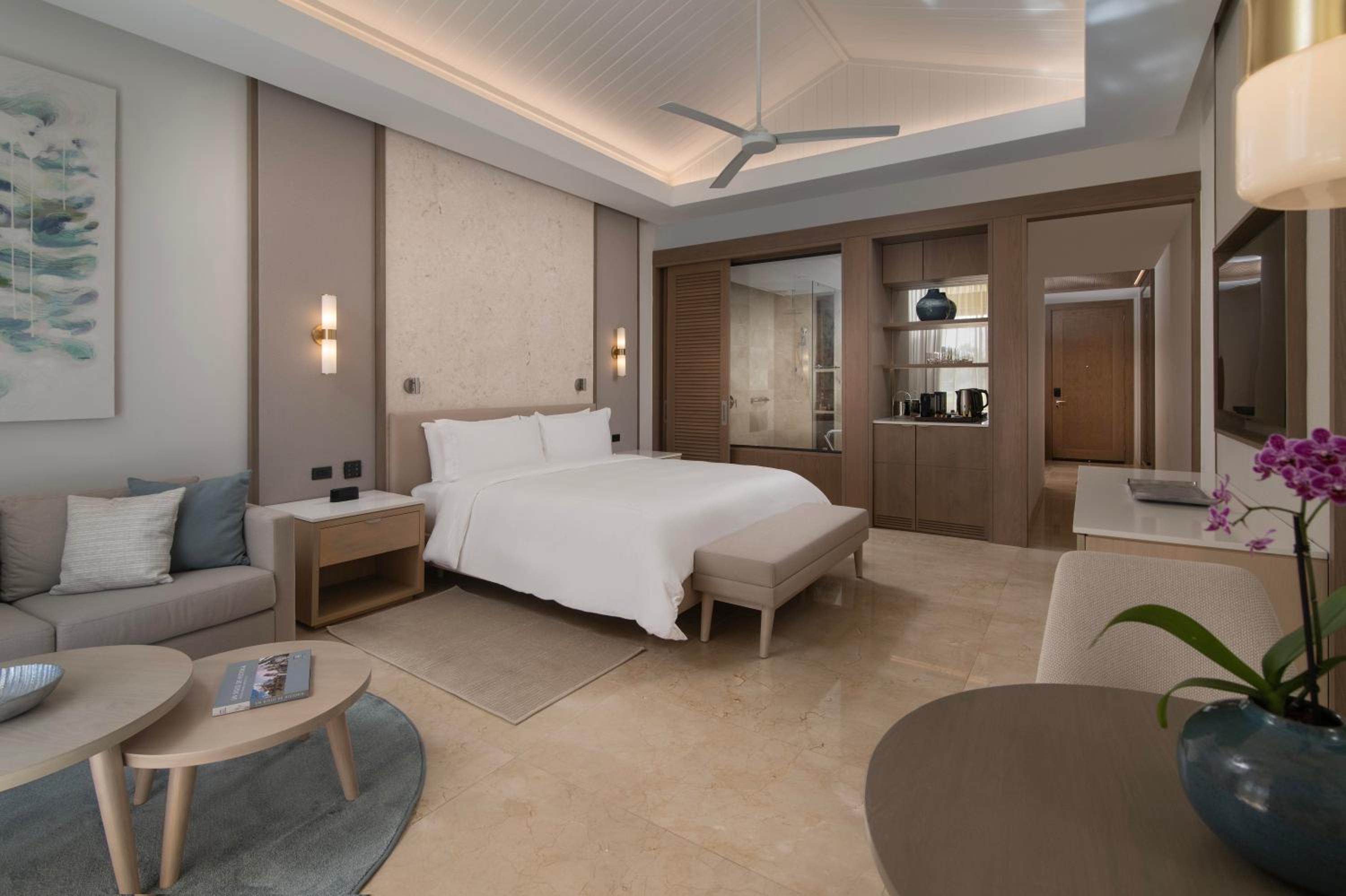  Premier Jr. Suite with Balcony  - Photo 1