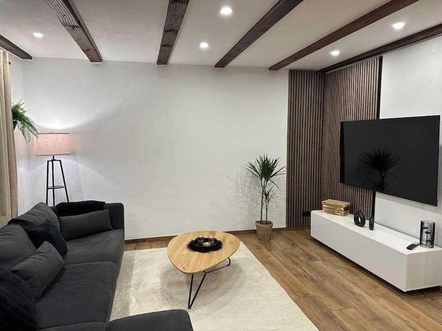 Apartment photo 1