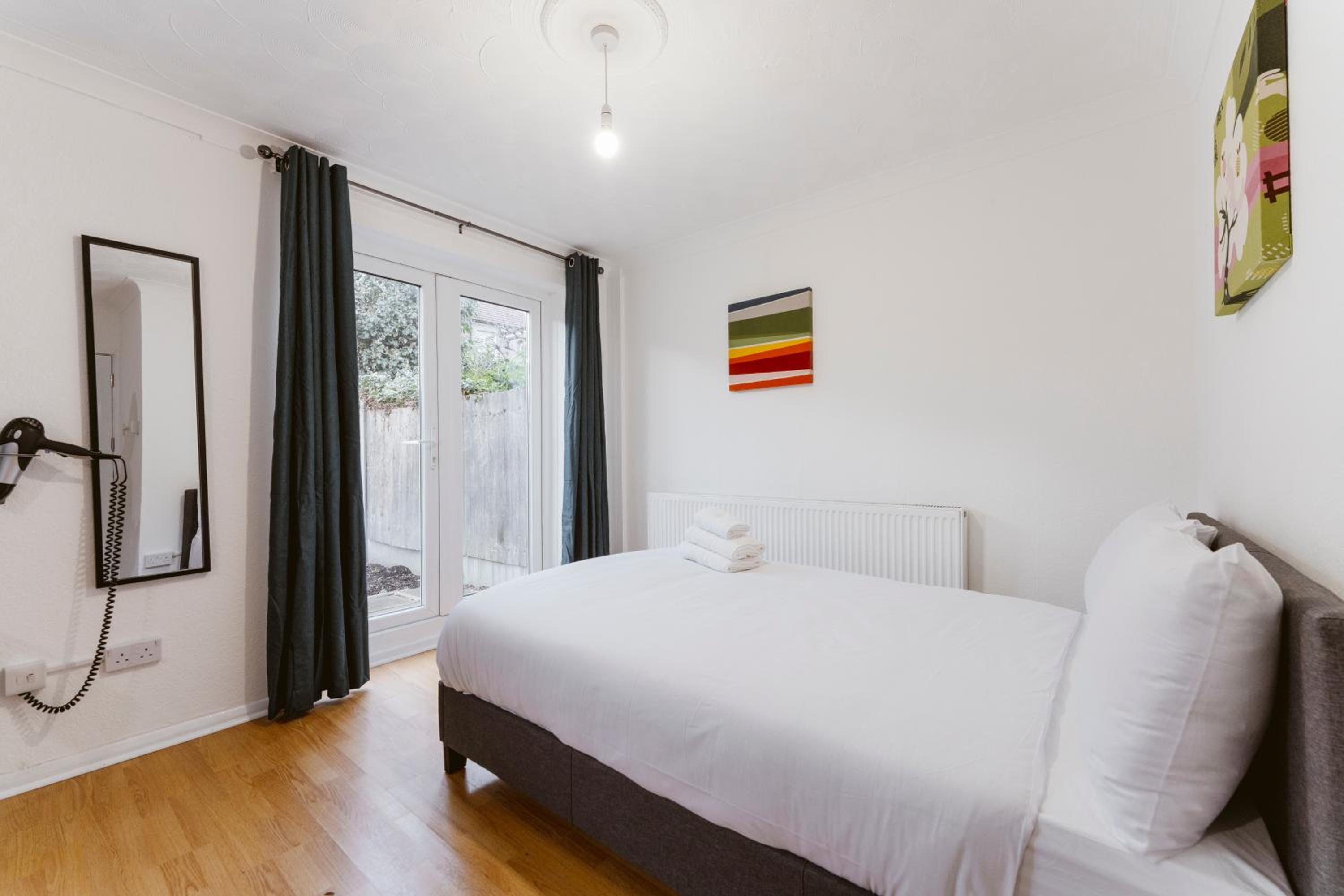 Quadruple Room With Shared Bathroom photo 3