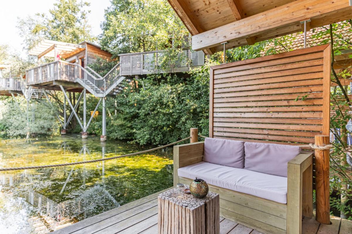 Double Room with Lake View - Photo 2