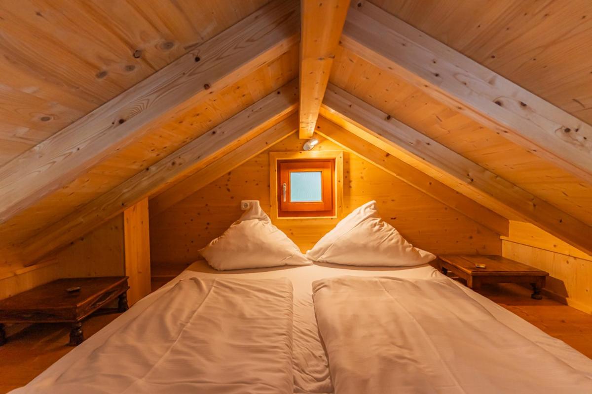Double Room with Lake View - Photo 1