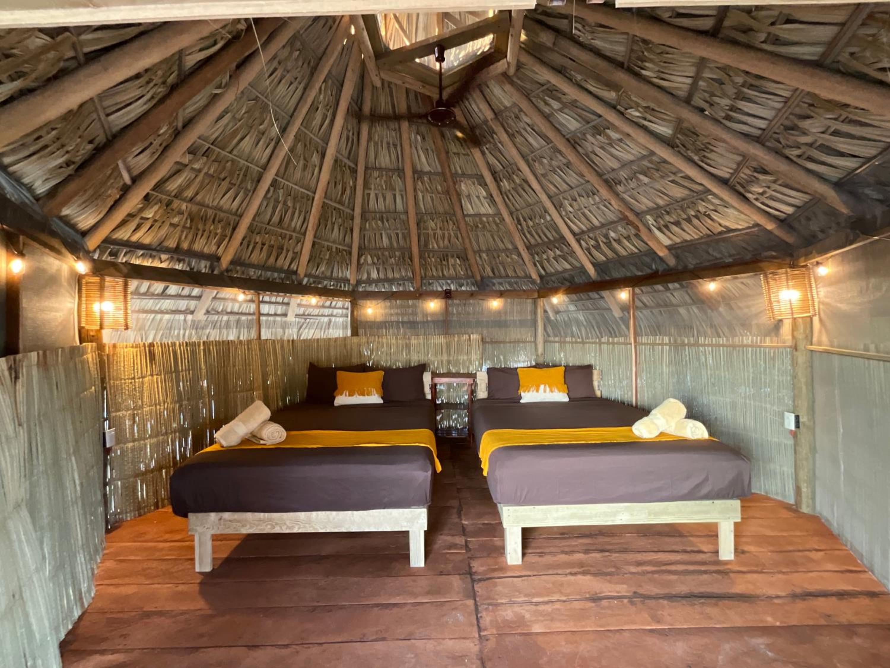 Queen Room with Two Queen Beds photo 1