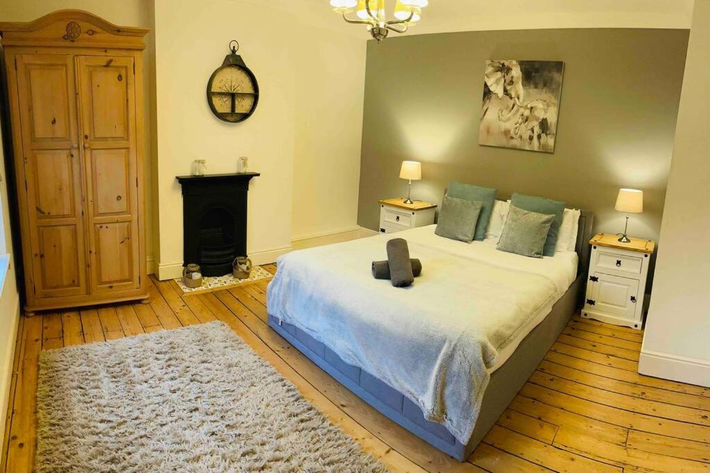 Four-Bedroom House photo 1