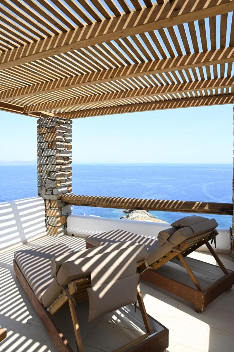 Junior Suite with Sea View - Photo 11