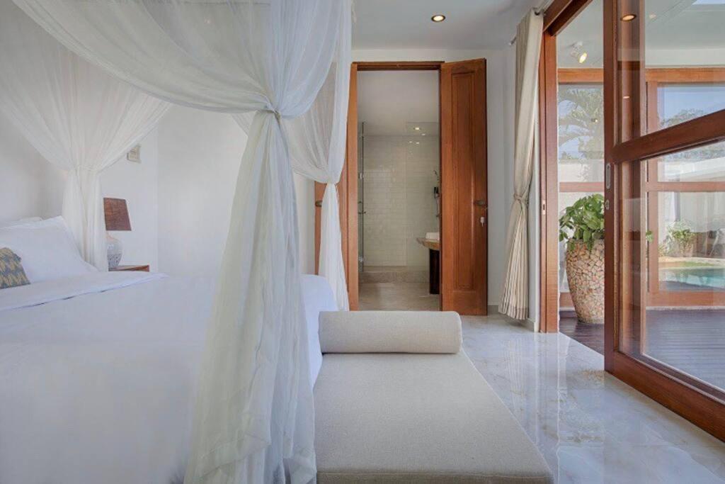 Two-Bedroom Villa photo 2