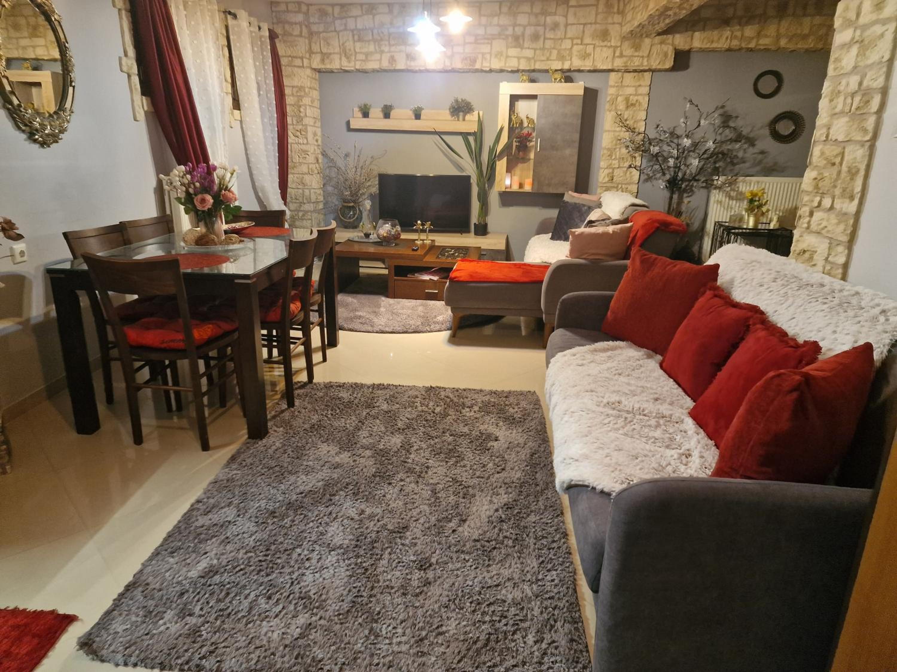 One-Bedroom Apartment - Photo 19